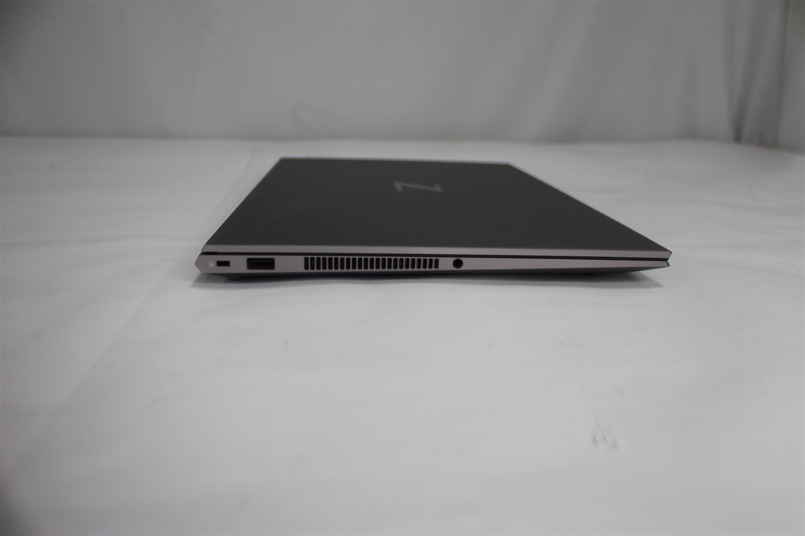 HP ZBook Studio G8 15.6″ i9-11950H 2.6GHz 32GB 1TB NVMe RTX 3070