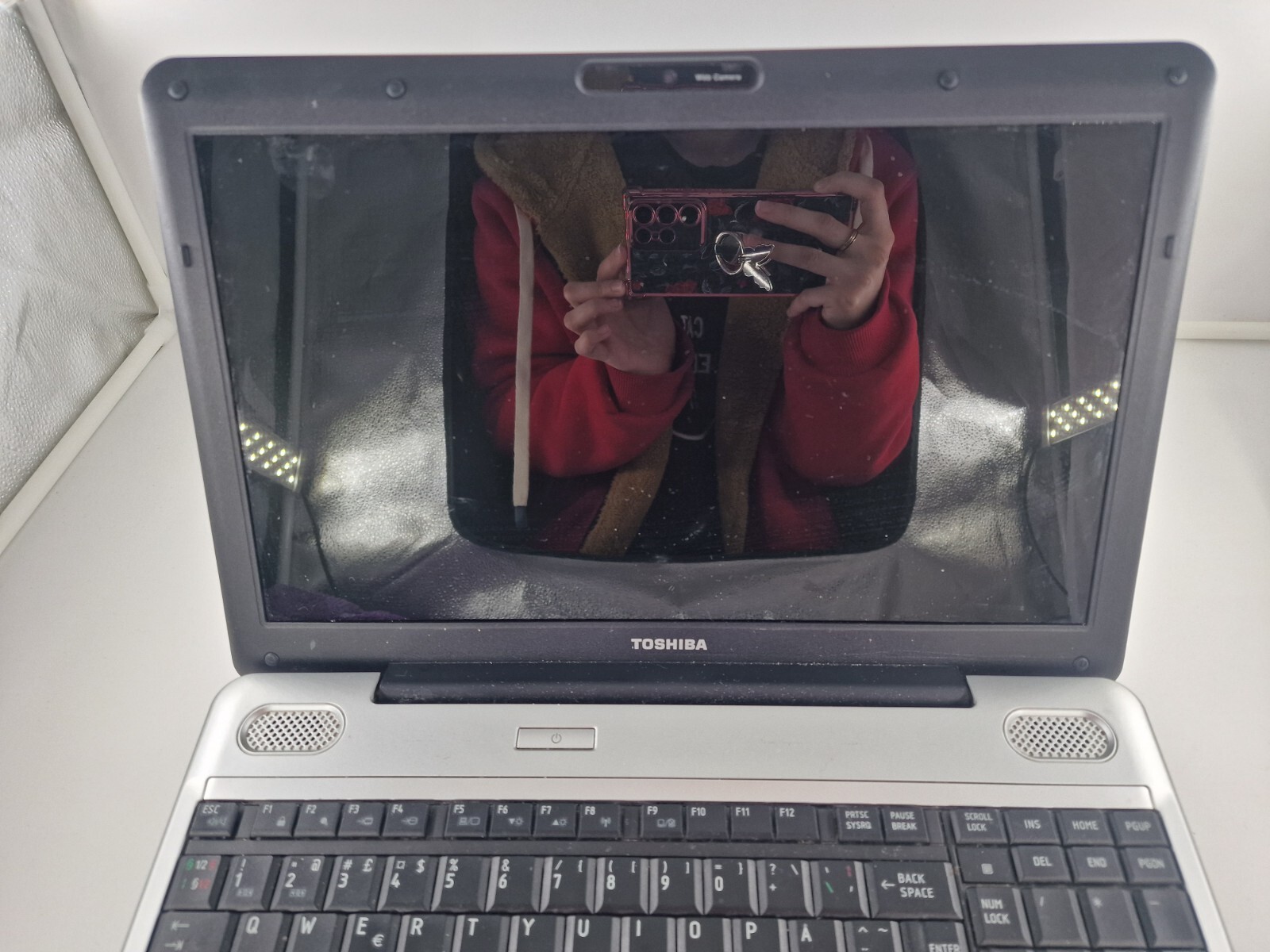 Lenovo Satellite L500-1V1 Full Computer For Parts Notebook Laptop 1A215697K