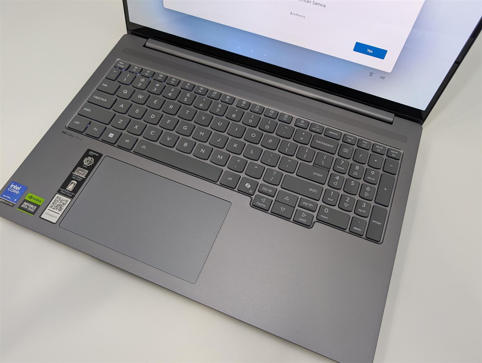 Lenovo IdeaPad Pro 5 16IAH10 32 GB RAM 1 TB SSD Used Excellent