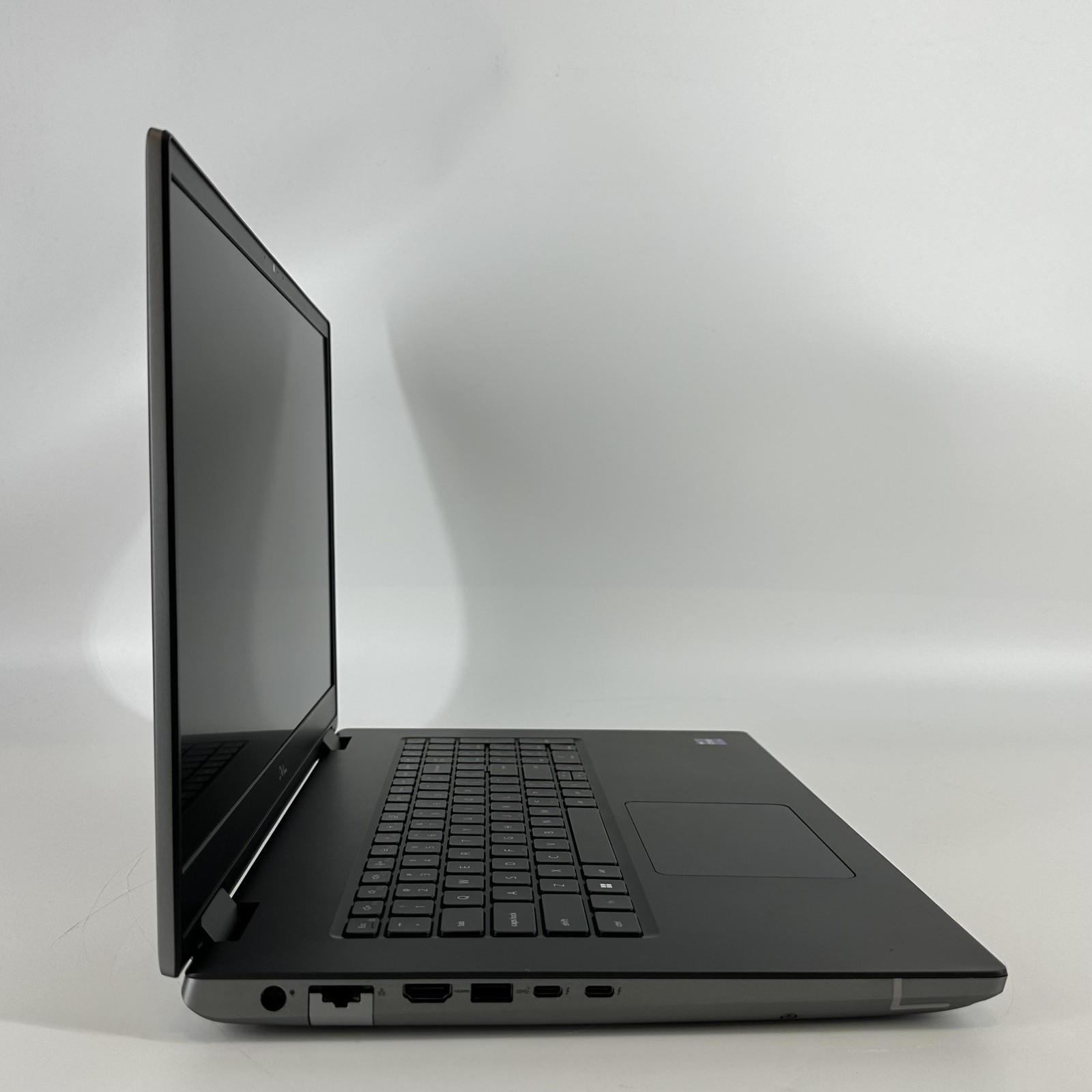 Dell Precision 7780 17.3 FHD 2.2GHz i9-13950HX 128GB 2TB SSD NVIDIA RTX 5000 Ada