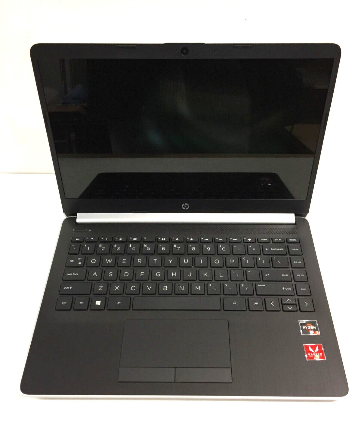 HP 14-dk0028wm 7MP80UA 14″ Laptop/AMD R3-3200U/4GB Ram/128GB SSD/Win 10, Silver