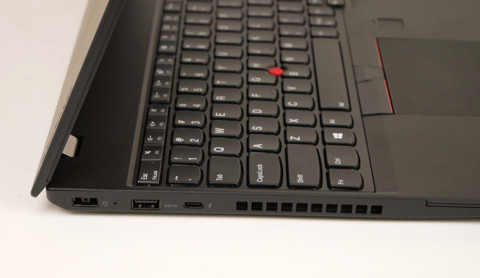 Lenovo ThinkPad P51s Intel i7-6500U @2.5GHz 8GB 256GB Quadro M520 15″ Laptop #L2