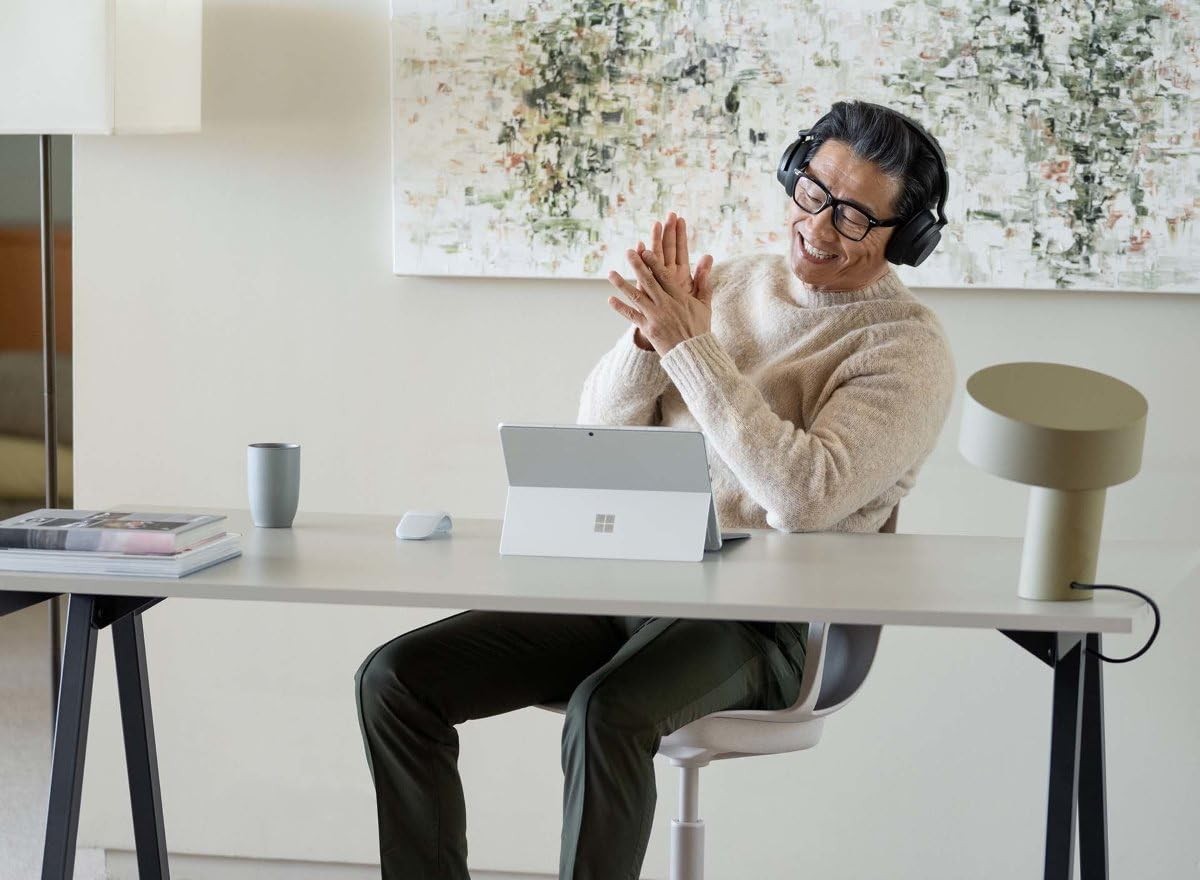 Microsoft Surface Pro 7 12.3″ Touchscreen 2736×1824 Tablet, Intel Core