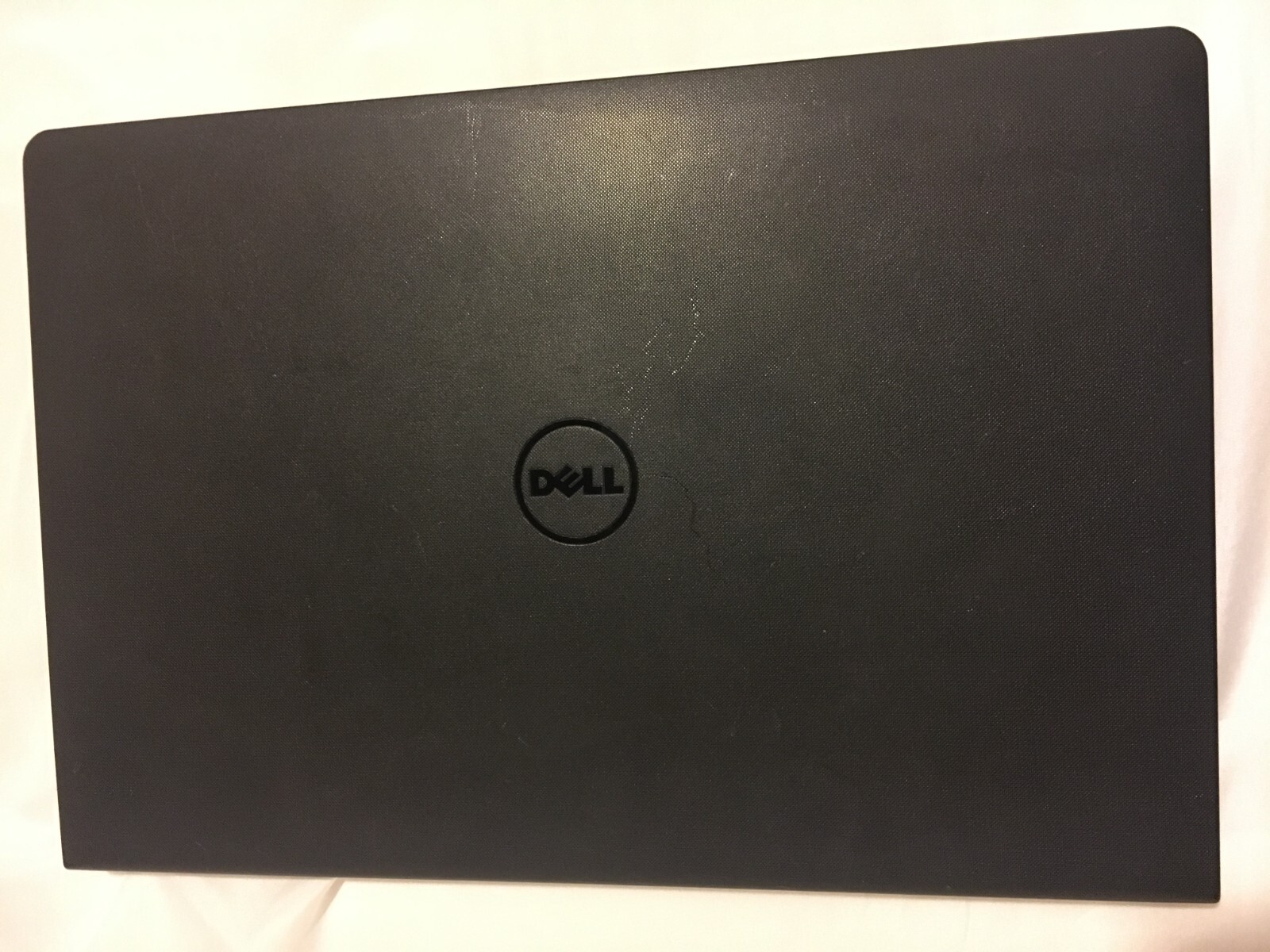 Dell inspron 15 3000 series laptop computer Core i3-5015U