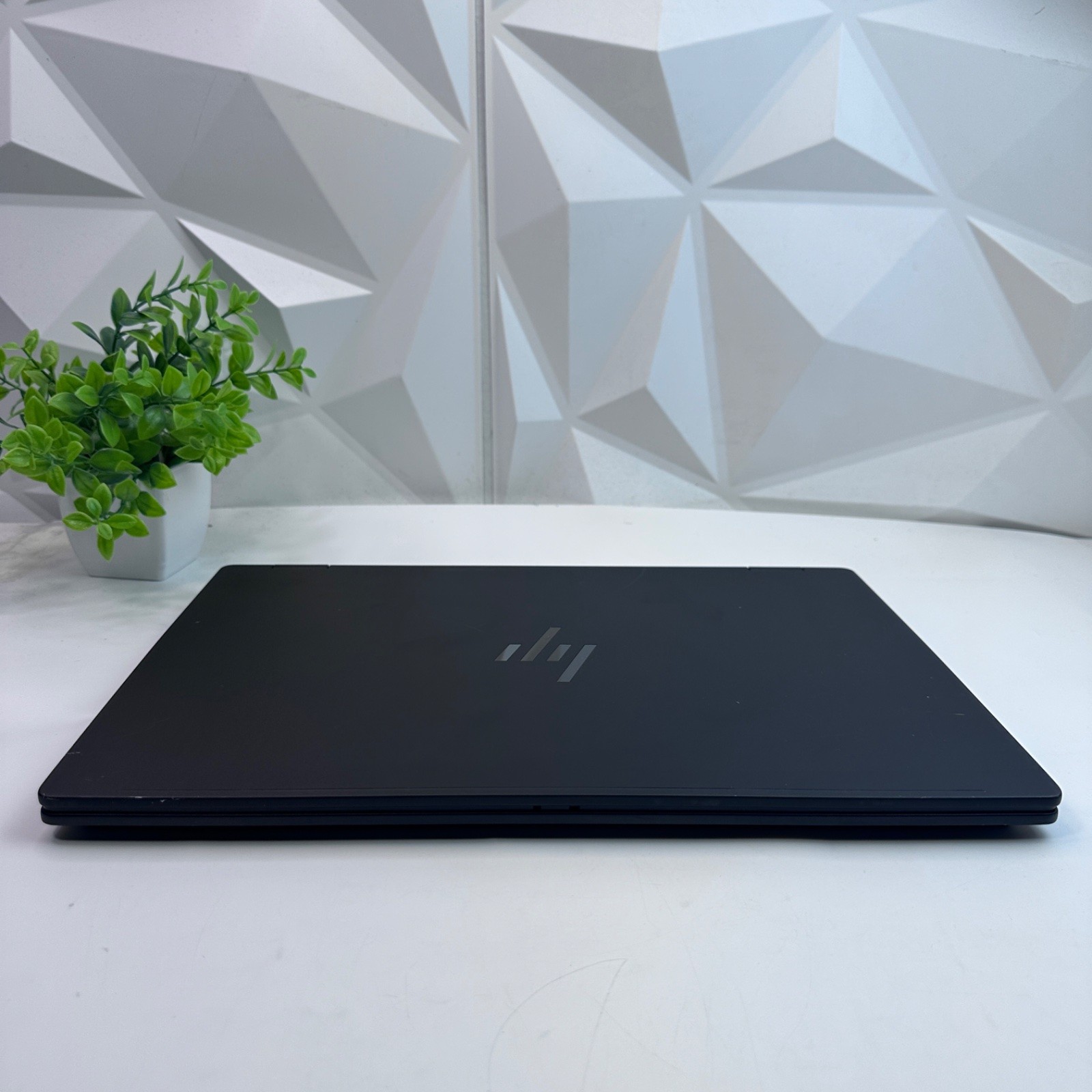 HP OmniBook X Flip 16 Laptop 16″ WUXGA Touch, Ultra 7 258V, 32GB, 2TB *Pls READ*