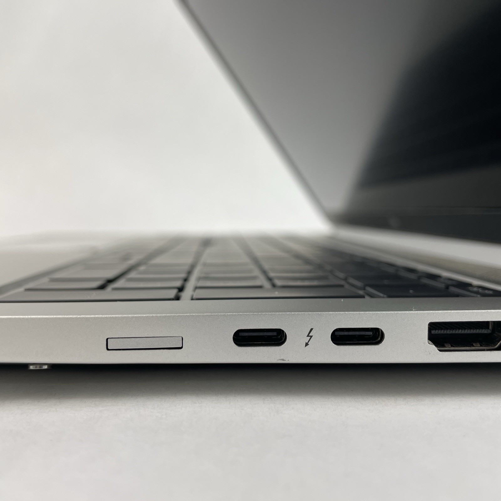 HP EliteBook 850 G7 15.6″ i5-10310U 1.70 GHz 8 GB RAM No SSD/OS/AC