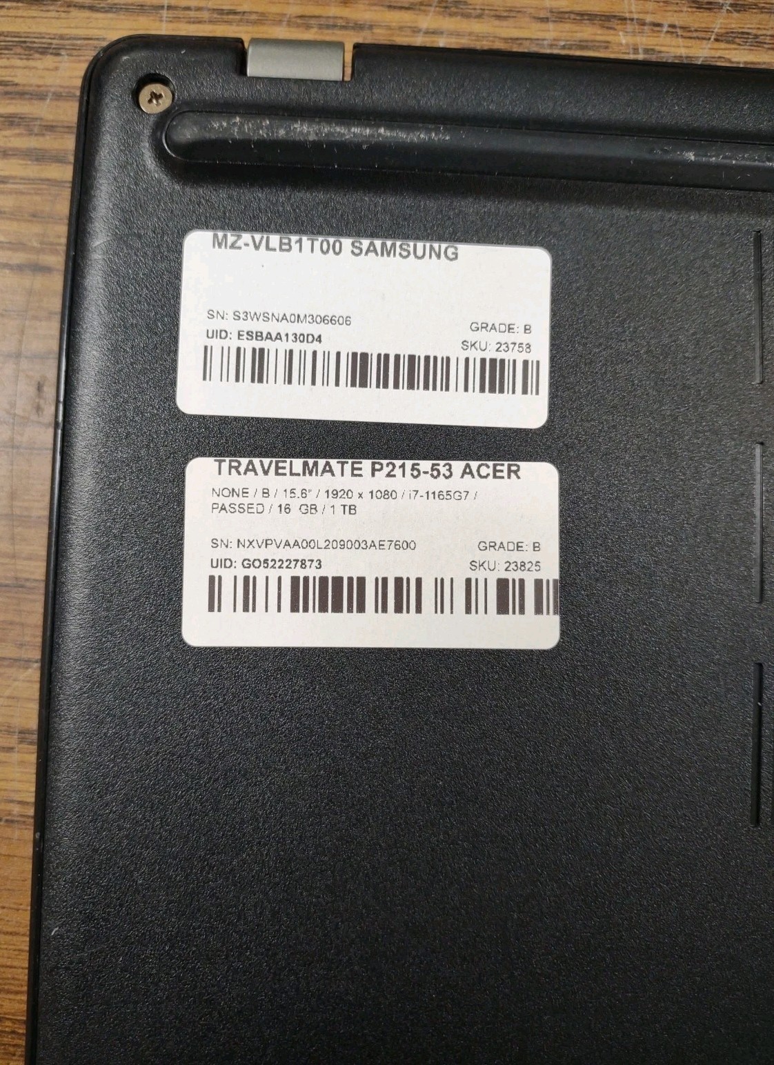 Acer TravelMate P215-53 N19Q8 W/ I7-1165G7, 16GB, 1TB.