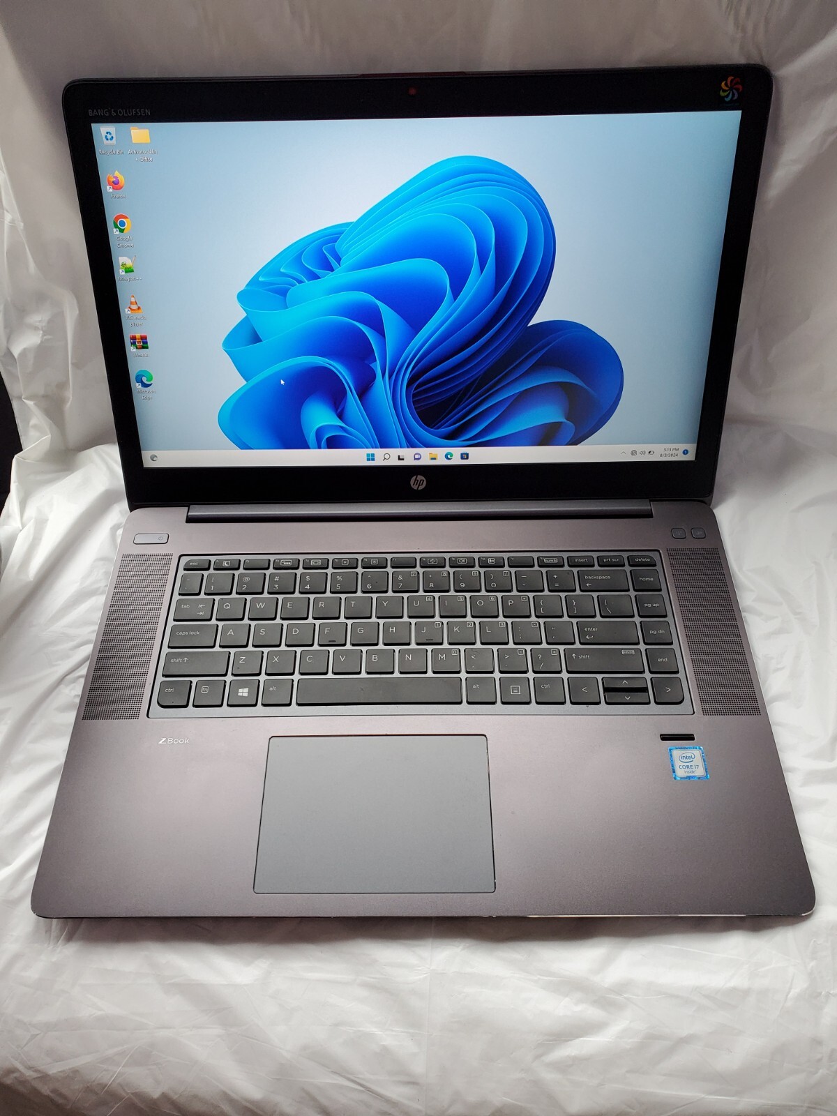 HP ZBook Studio G3 w/ Intel Core i7-6700HQ 16GB RAM 256GB SSD WIN 11 PRO