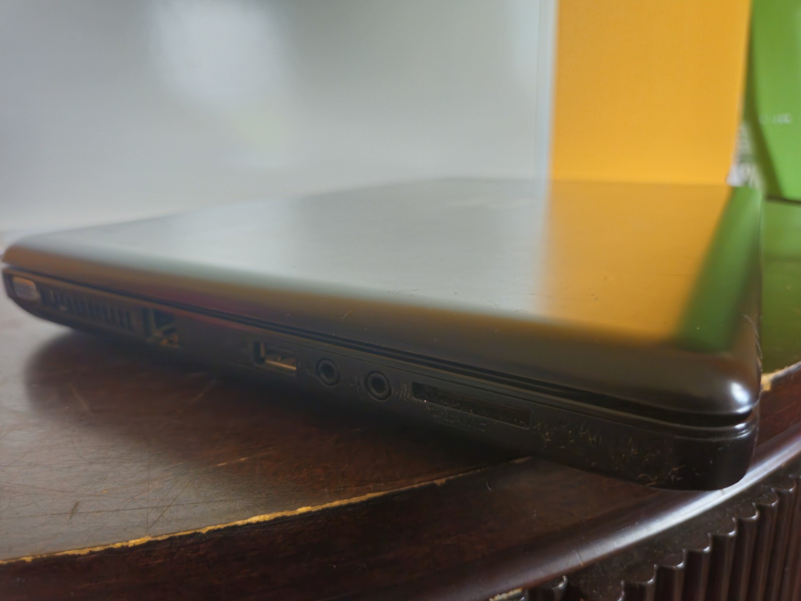 Compaq Presario CQ57 Laptop | Powers On, See Pics | Nice & Clean