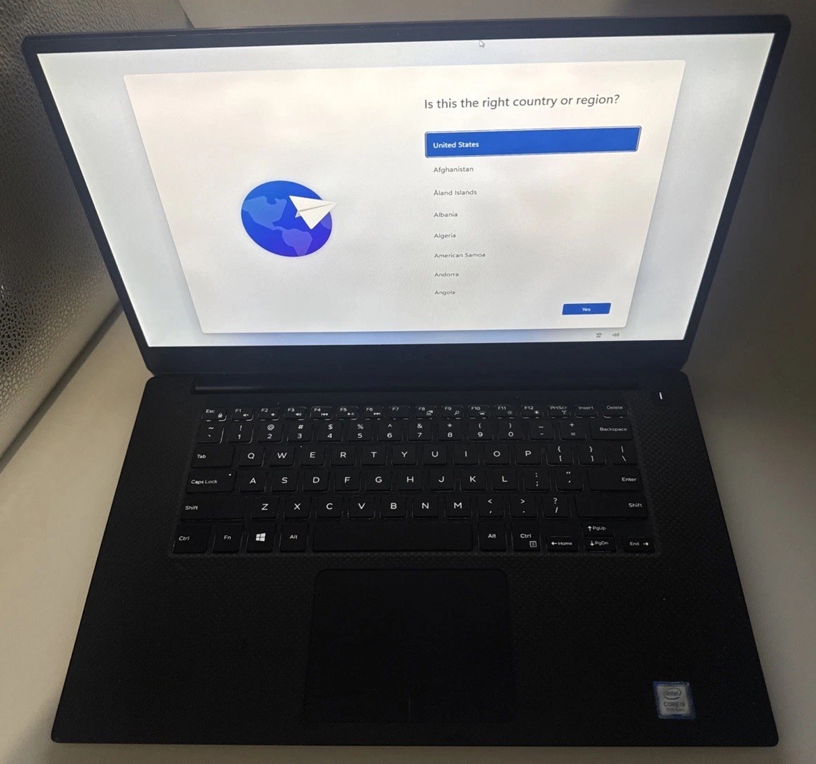 Dell Precision 5540 i9-9th Gen 32GB 512Gb WIN 11 Pro – Check Mousepad – READ