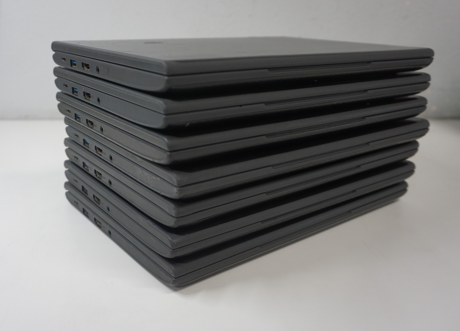 Lot of 7 Lenovo 300e 2nd Gen N4100@1.10GHz 4GB RAM 64GB NO OS Cosmetic Flaws