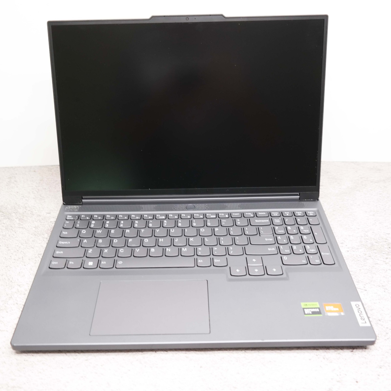 Lenovo Legion Slim 5 16APH8 Ryzen 5 7640HS BROKEN
