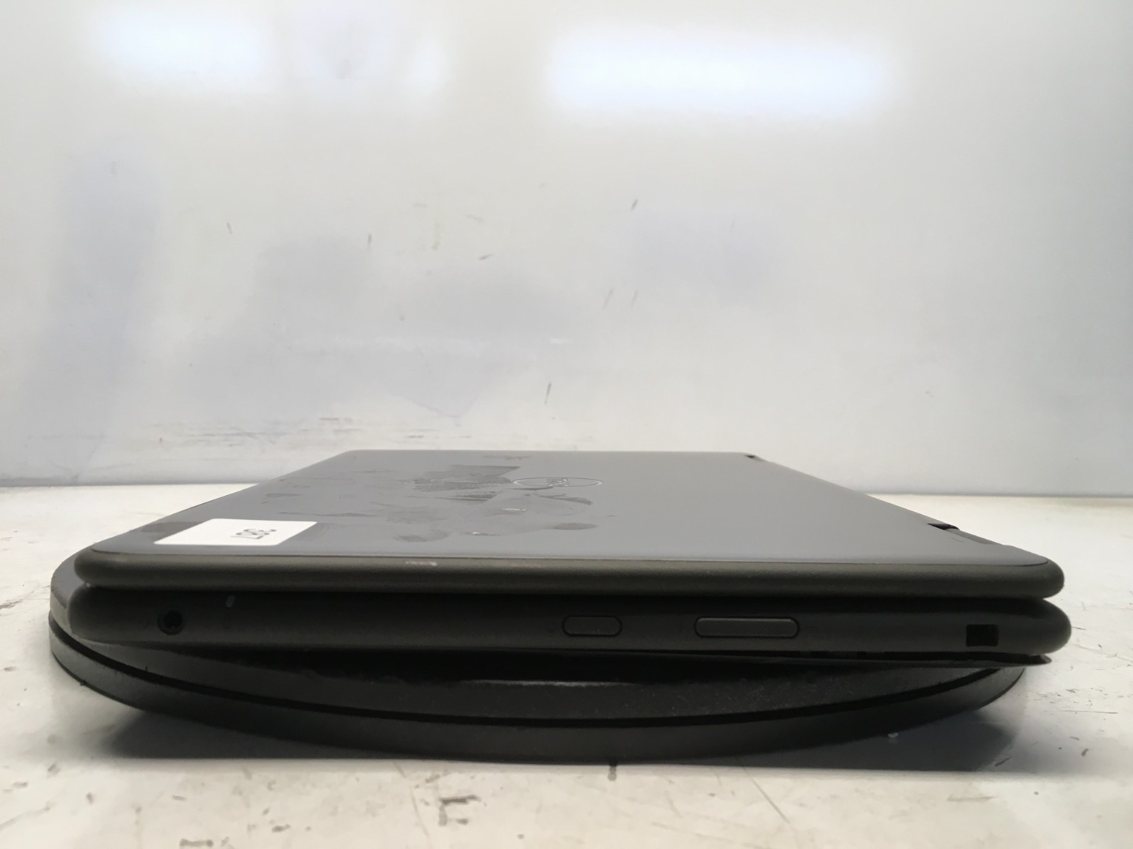 Dell Latitude 3190 2-In-1 Intel Celeron N4100 1.1GHz 4 GB NO HDD