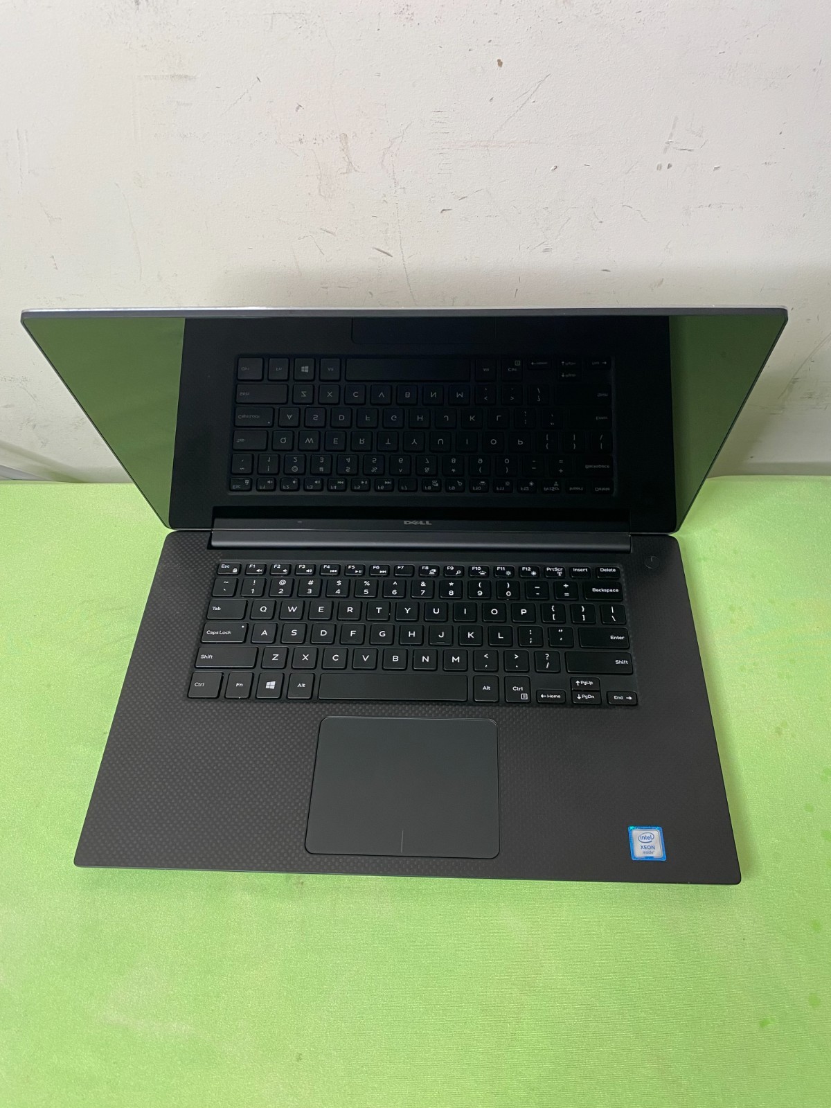 Dell Precision 5520 15.6″ Xeon 4K E3-1505M v5 16GB, 500GB SSD, M1200, Win 11 Pro