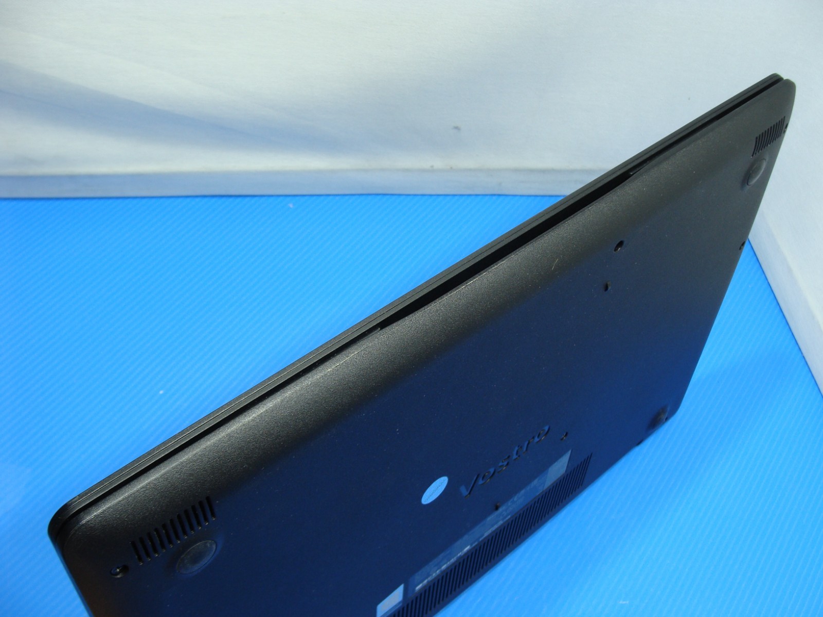 Dell Vostro 3590 15.6″ HD Core i3-10110U 2.1GHz 4GB 128GB SSD Win11Home +Charger