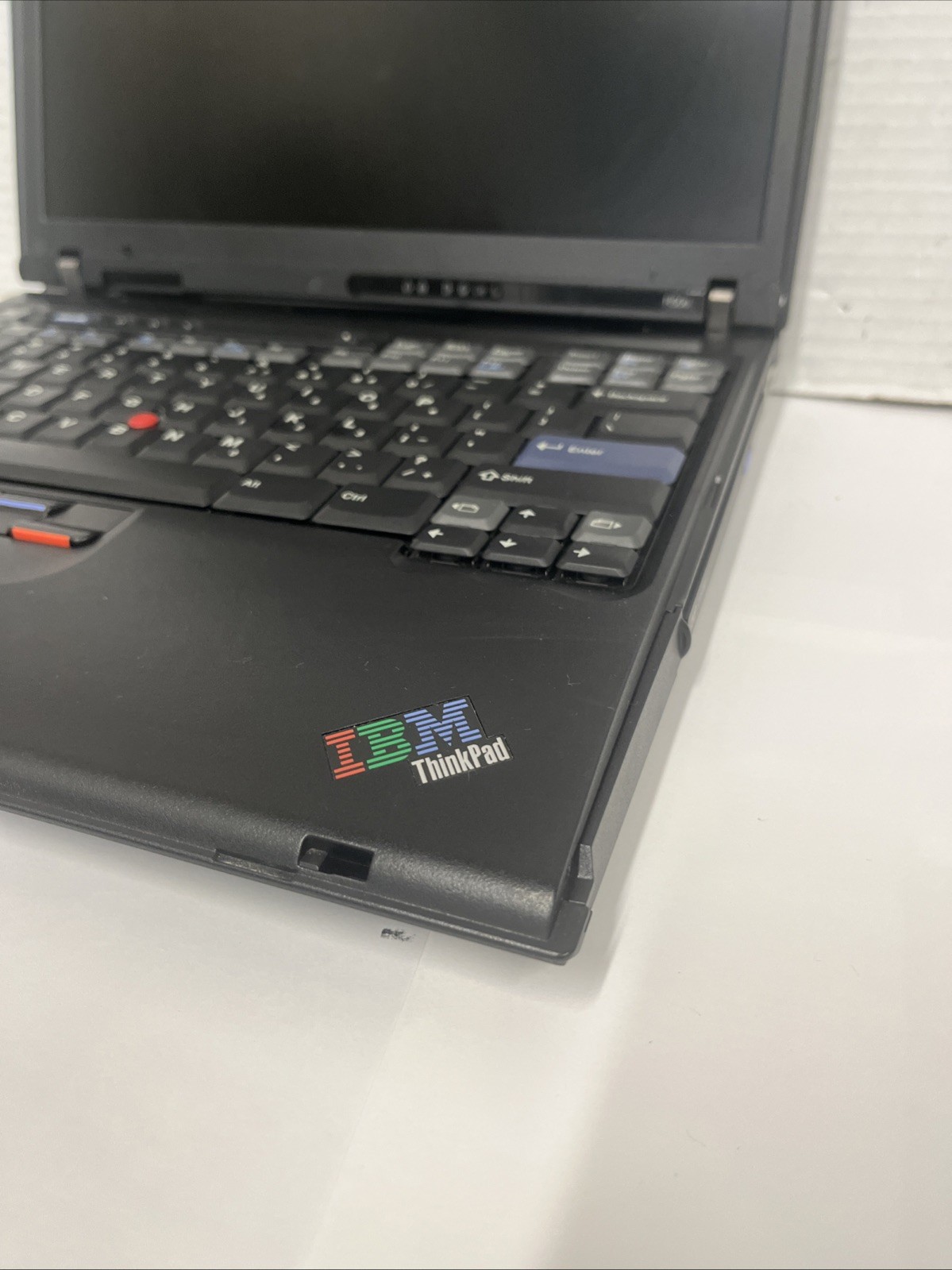 Lenovo ThinkPad R50e Intel Celeron M 1.40GHz 512MB RAM No HDD – Parts
