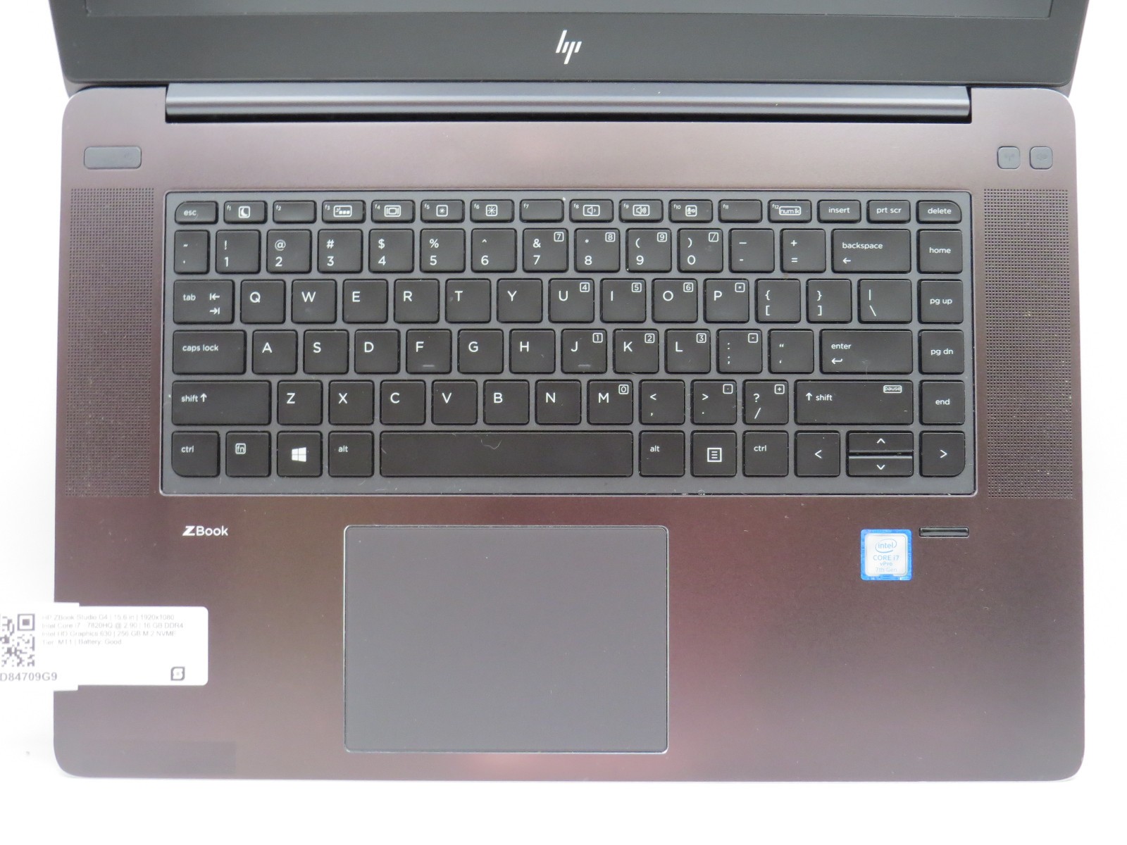 HP Zbook Studio G4 | i7-7820HQ @ 2.9GHz | 16GB / 256GB m2 | 15″ | No OS/AC