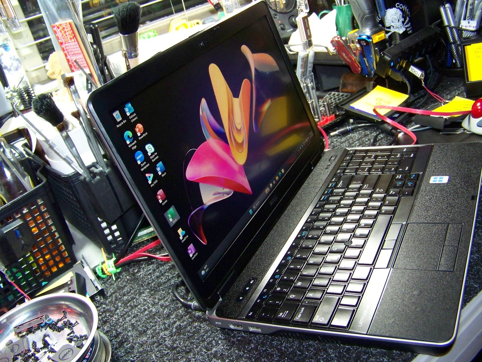 Dell E6540_Windows 11💥New250 SSD💻i7 QUAD/AMD💻BACKLIT_DVD+Webcam💻Office 2024
