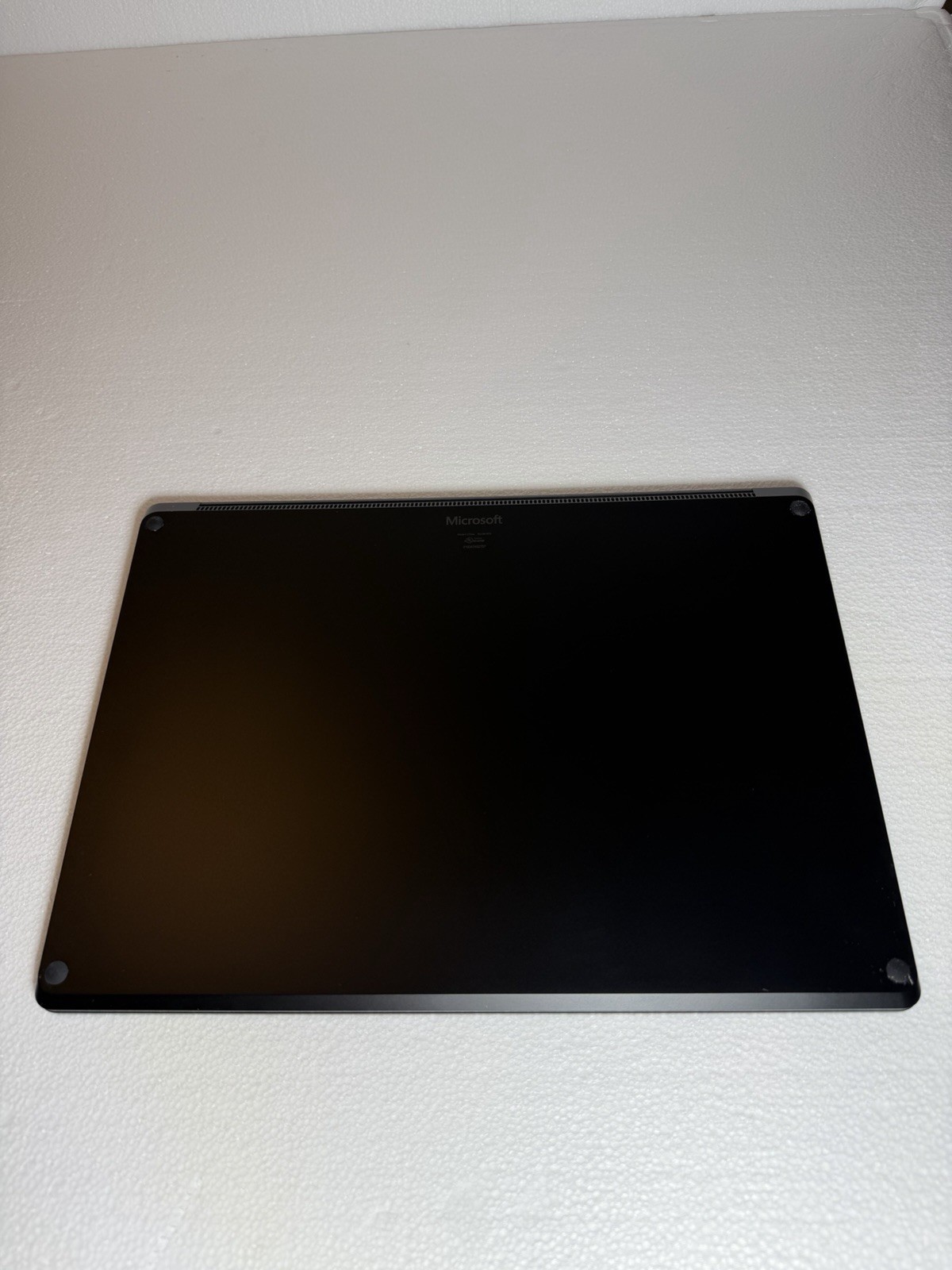 Microsoft Surface Laptop 3 15″ 1872 Core i7 512GB SSD 16GB RAM w/Dock Station