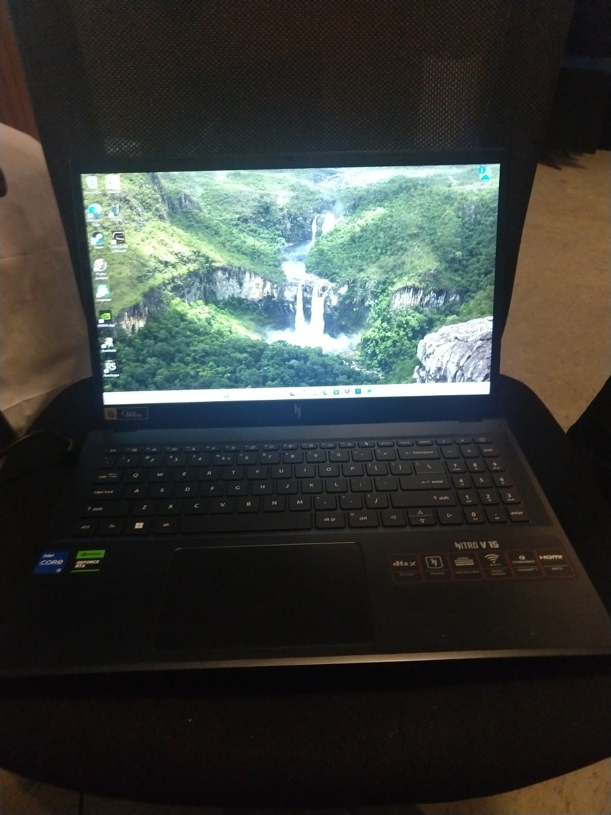 Acer Nitro V15 I5-13420H 2.1GHZ 8GB RAM 512GB SSD W/ GEFORCE RTX 2050 – Black