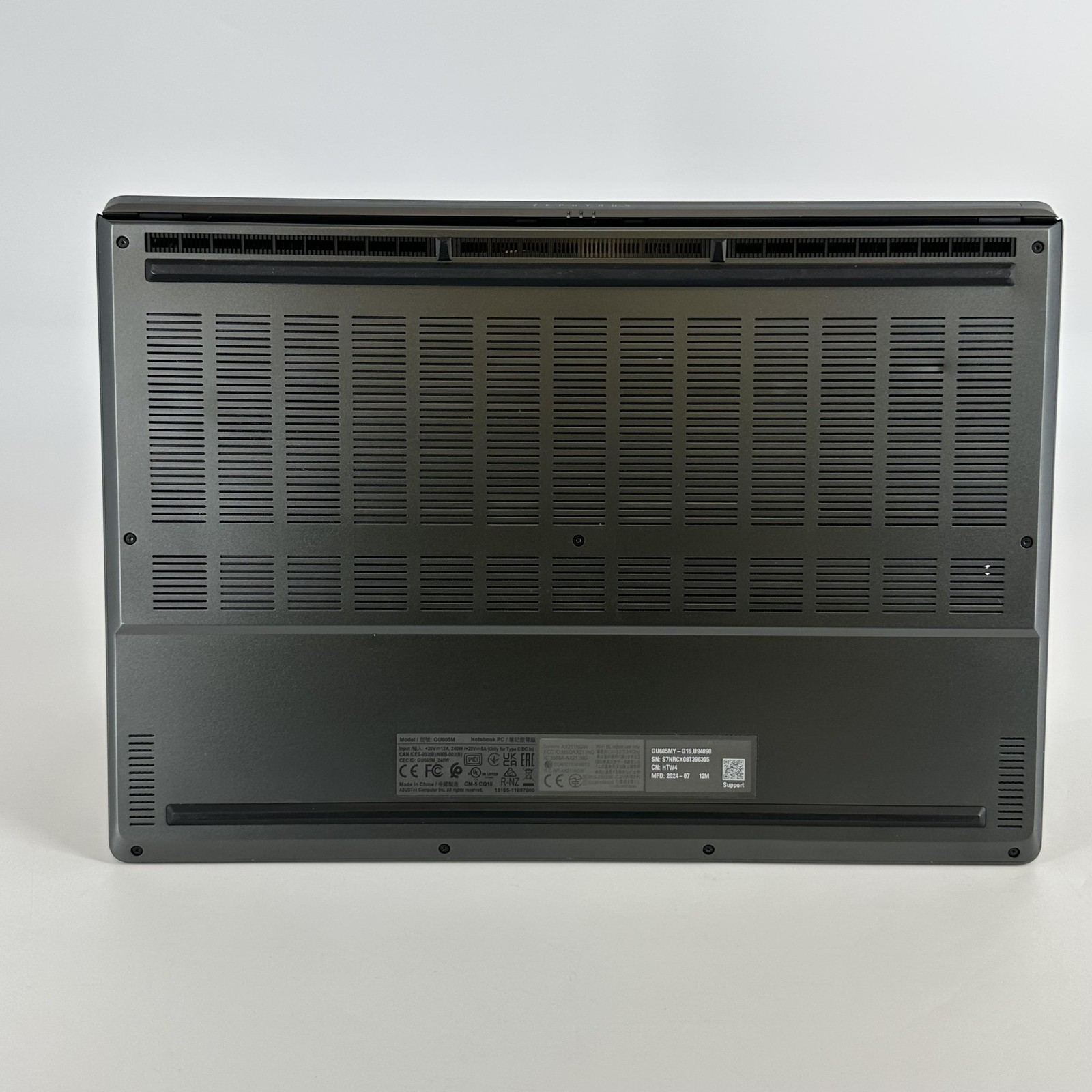 Asus ROG Zephyrus G16 GU605 240Hz QHD+ 2.5GHz Ultra 9 185H 32GB 2TB SSD RTX 4090