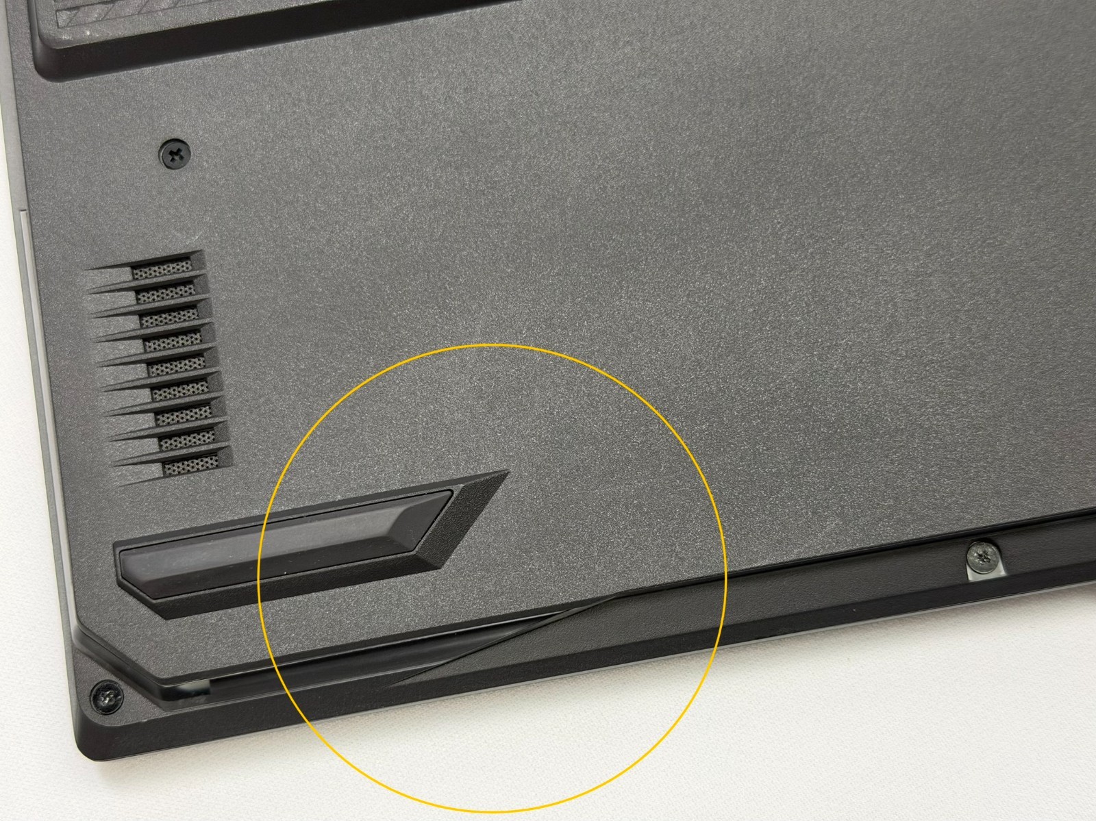 ASUS ROG Strix G713PU 17.3″ FHD 144Hz Ryzen 9 7945HX 16GB 1TB SSD RTX4050 Win 11