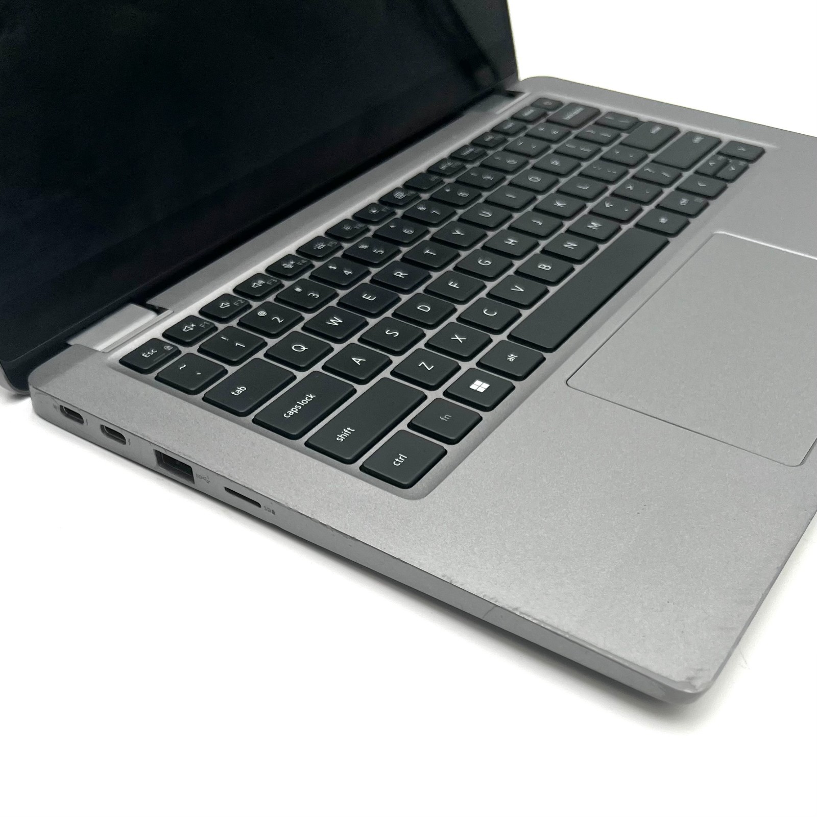 Dell Latitude 5330 13″ i5-1235U 8GB RAM 256GB SSD No OS | TESTED USED – GOOD