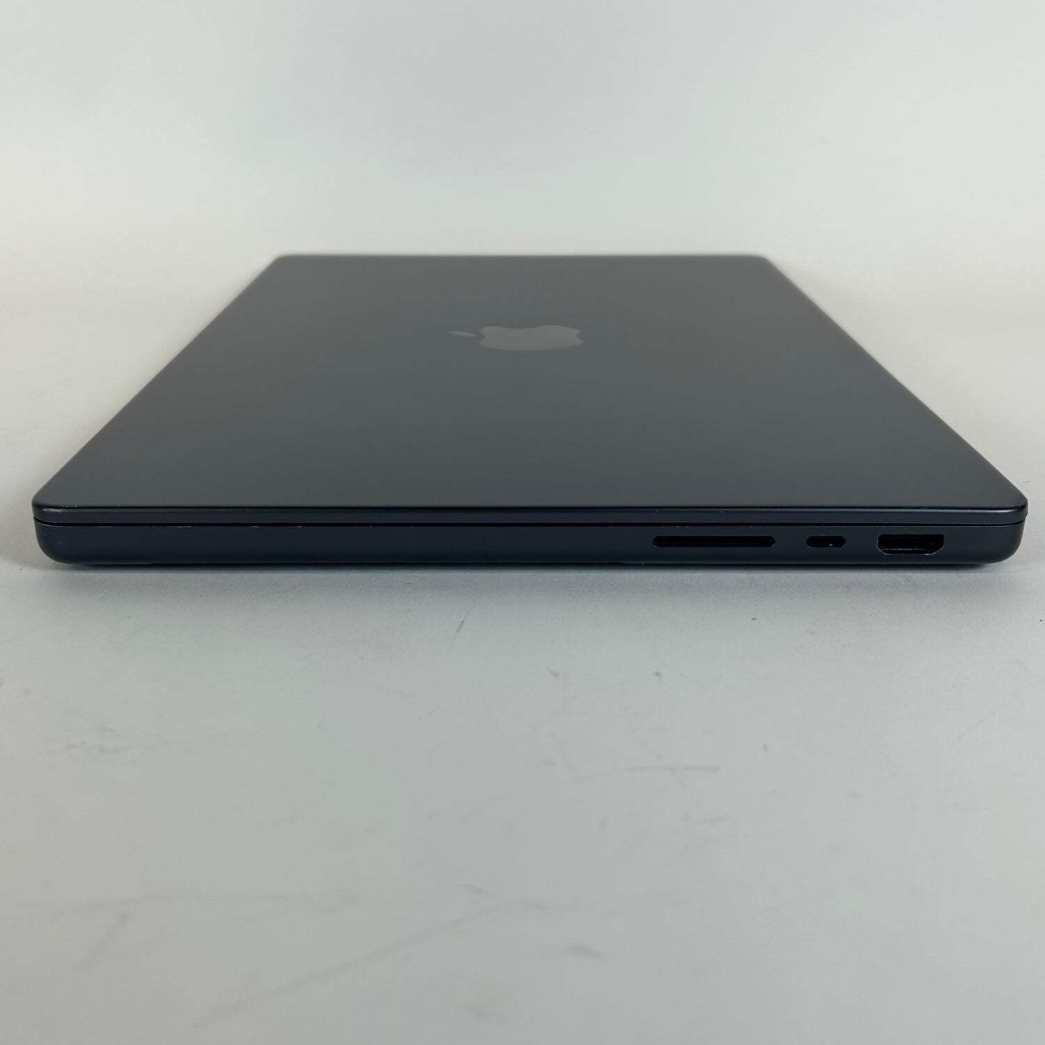 2024 Apple MacBook Pro 14″ M4 Pro 16C GPU 4.5GHz 24GB RAM 1TB SSD A3401