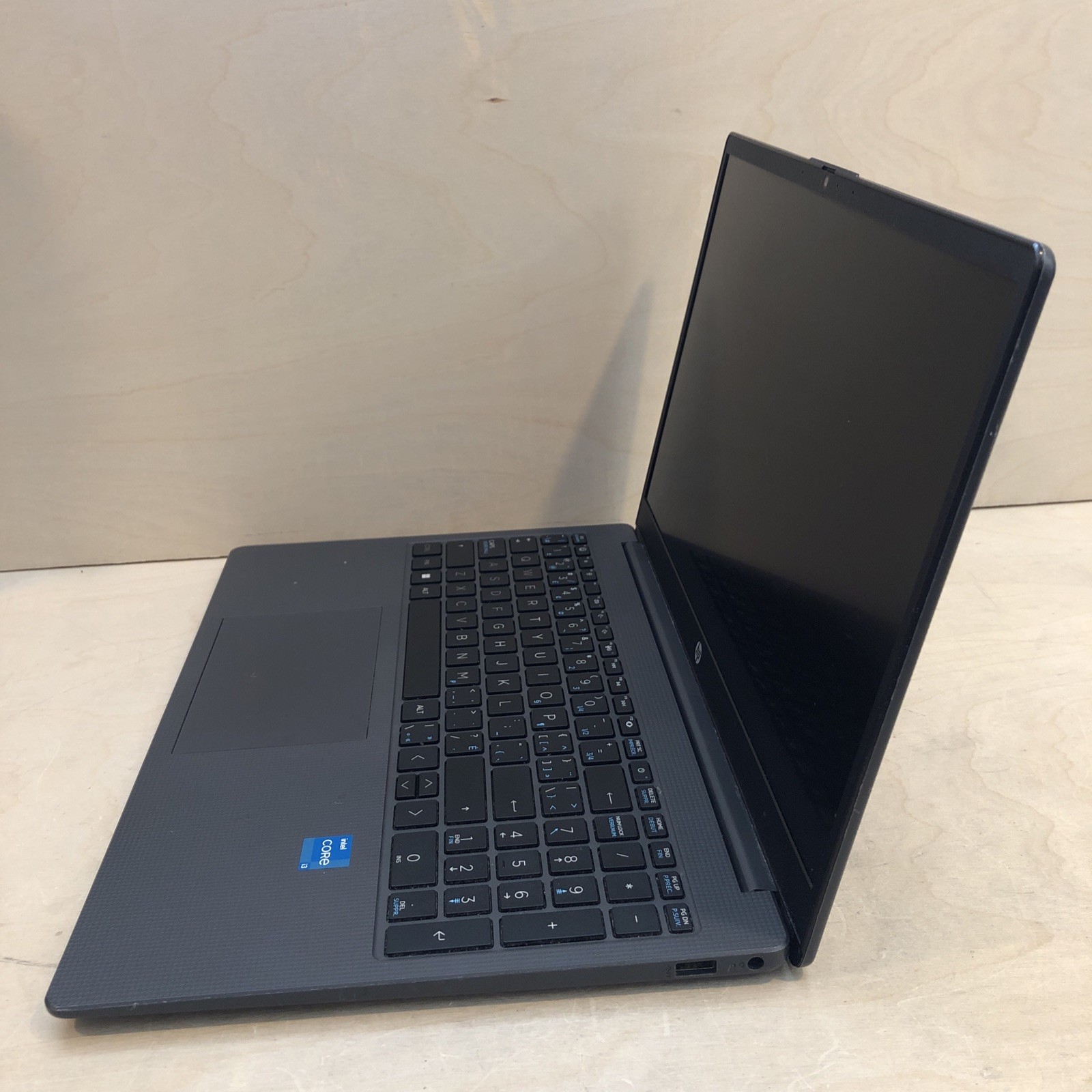 HP 15-fd0028ca 15.6” Laptop Intel Core i3 N305 No RAM No SSD *No Power For Part
