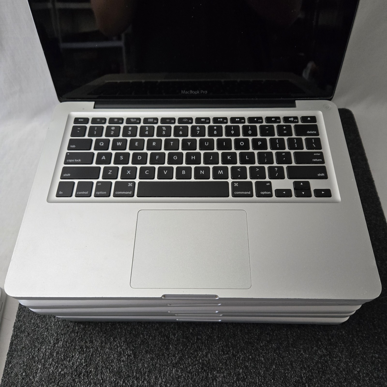 Lot of (8) Apple MacBook Pro A1278 intel i5 2.3 & 2.5 – Mixed Ram & HDD – PARTS
