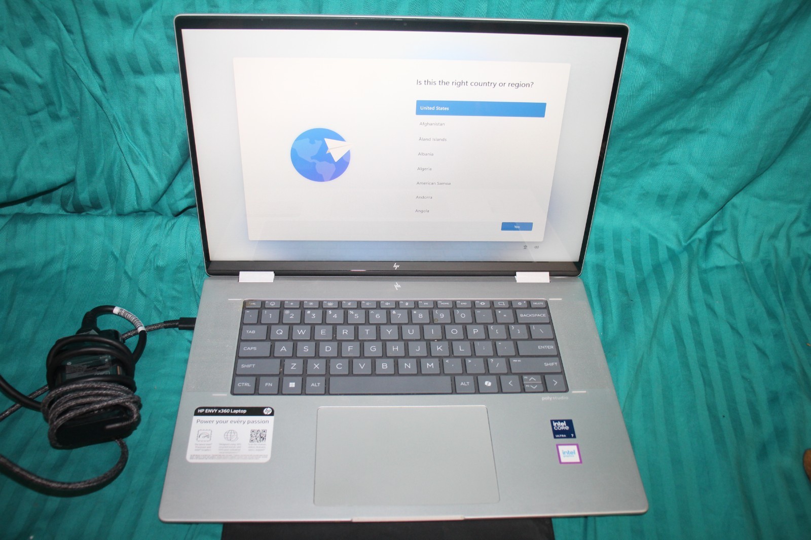 HP ENVY x360 2-in-1 16-ac0023dx 16” Touch Laptop Ultra 7 155U 16GB DDR5 1TB SSD