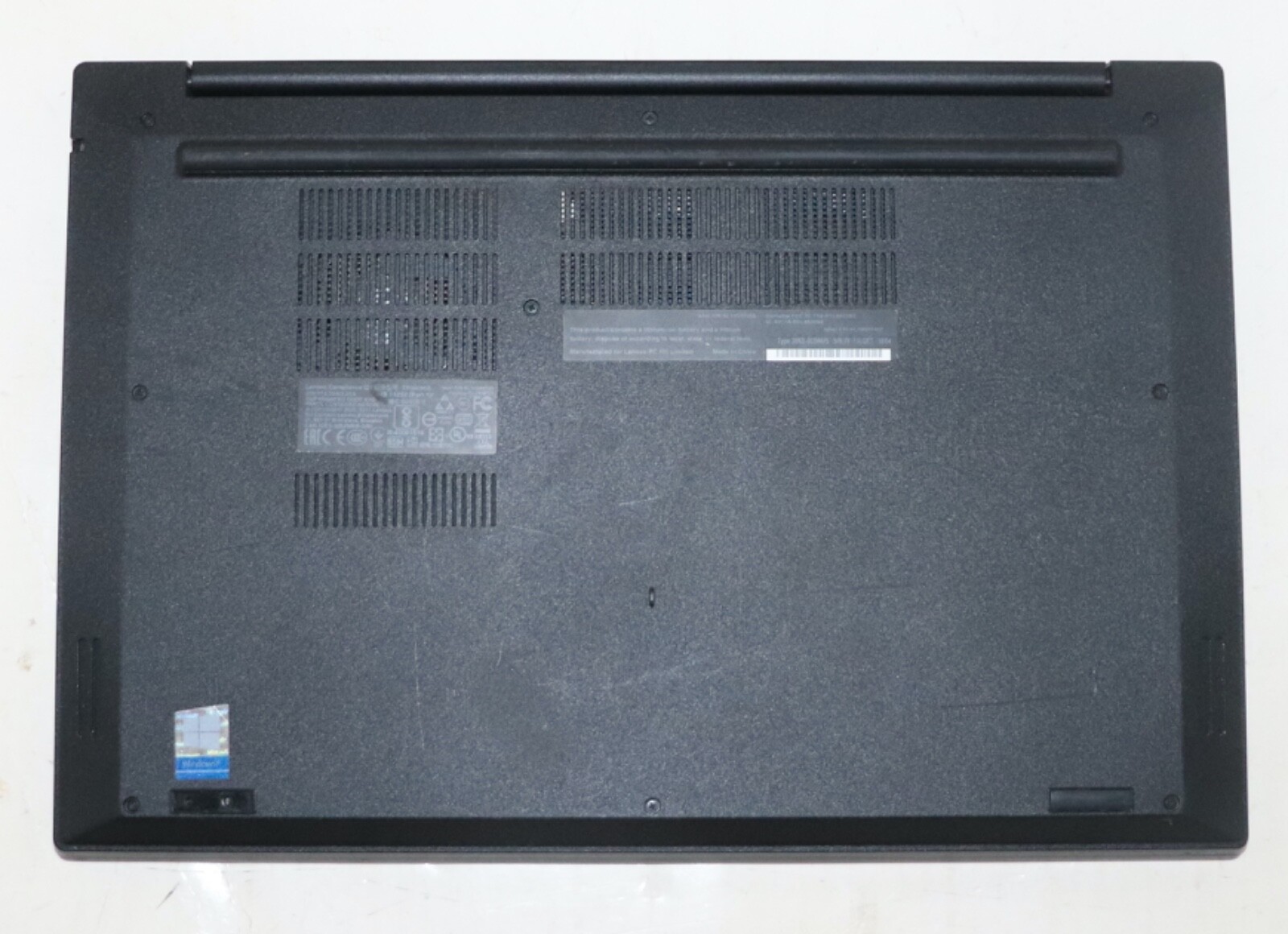 Lenovo ThinkPad E580 Inte core i5@2.60GHz|16GBRAM|256GBSSD HDD|WIN11.PRO|Webcam
