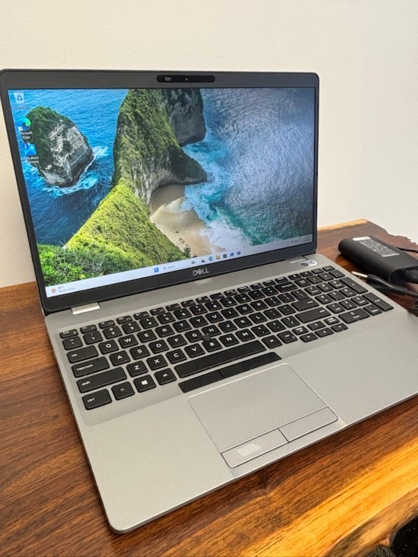 Dell Precision 3550 i7-10510U 1.8GHz 16GB RAM 512GB SSD Windows 11 Pro Laptop