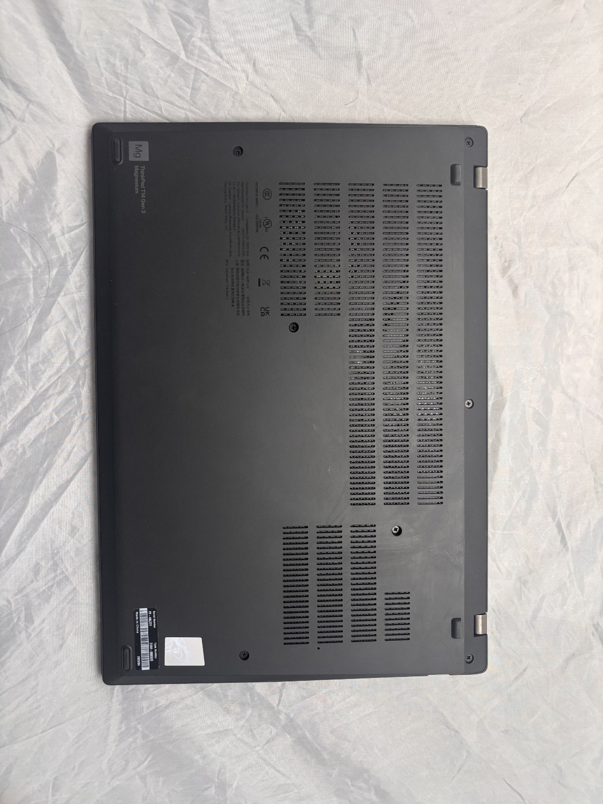 Lenovo ThinkPad T14s Gen 3 14″ WUXGA Intel Core i7-1270P 16GB 256GB LTE