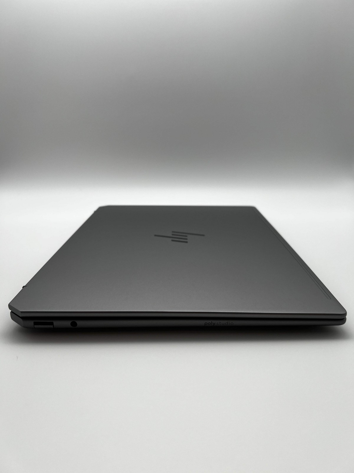 HP OmniBook Ultra 14-fd0013dx 14-inch AMD Ryzen AI 9 32GB 1TB Laptop Used With B