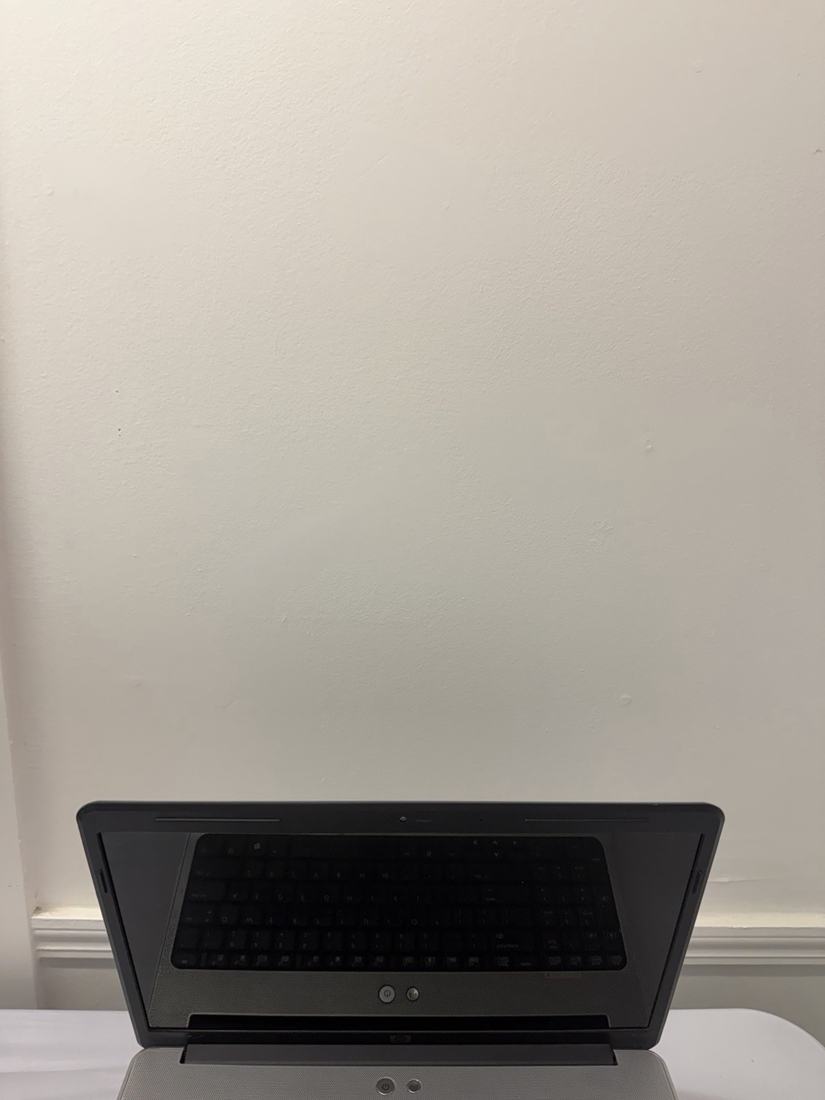HP Notebook G60 Laptop – Good Screen – Intel Pentium T4300 – Read Des