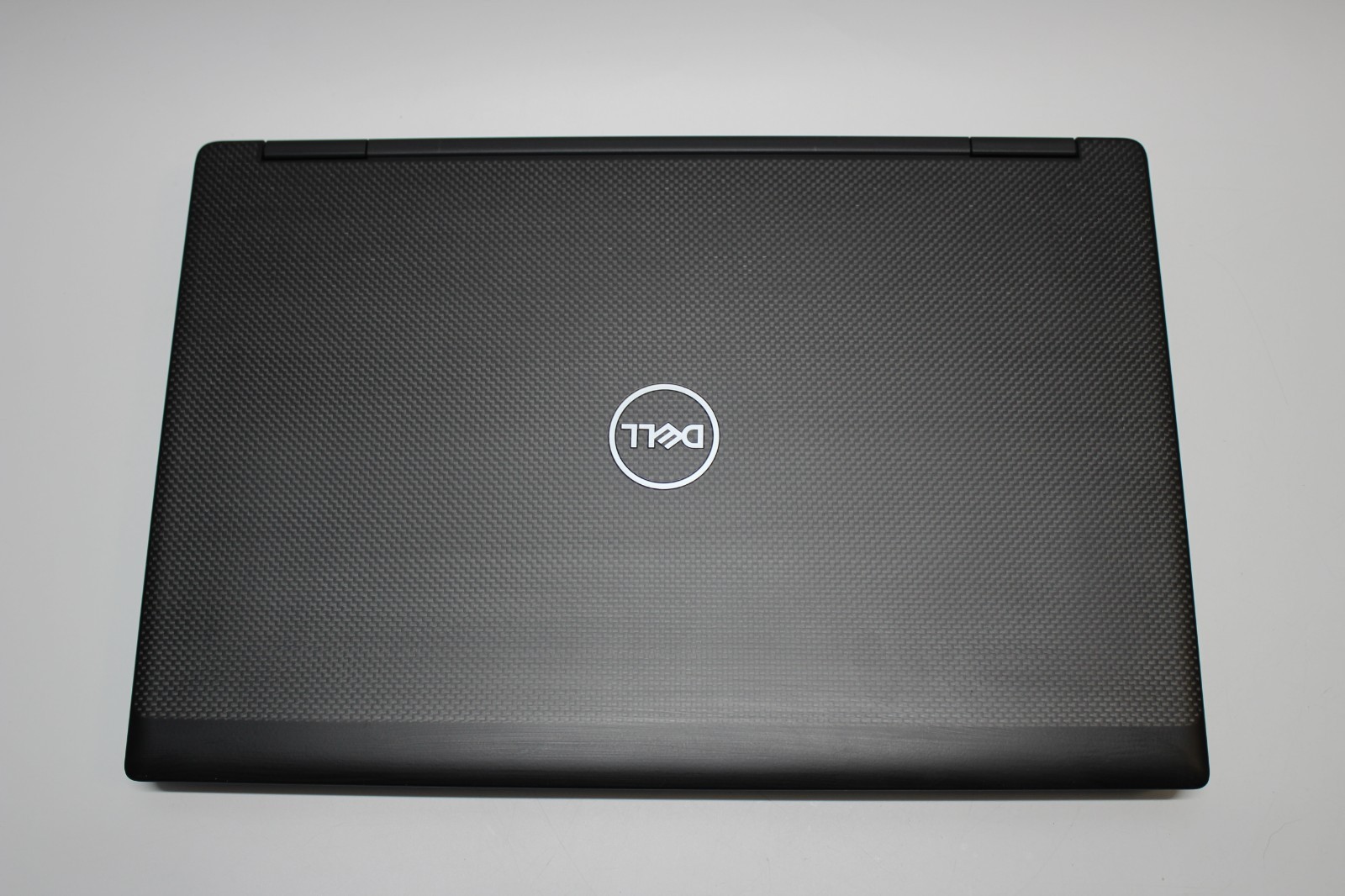 Dell Precision 7540 i7-9850H – 32GB RAM 256GB NVMe – Nvidia T2000 60 FPS GAMING