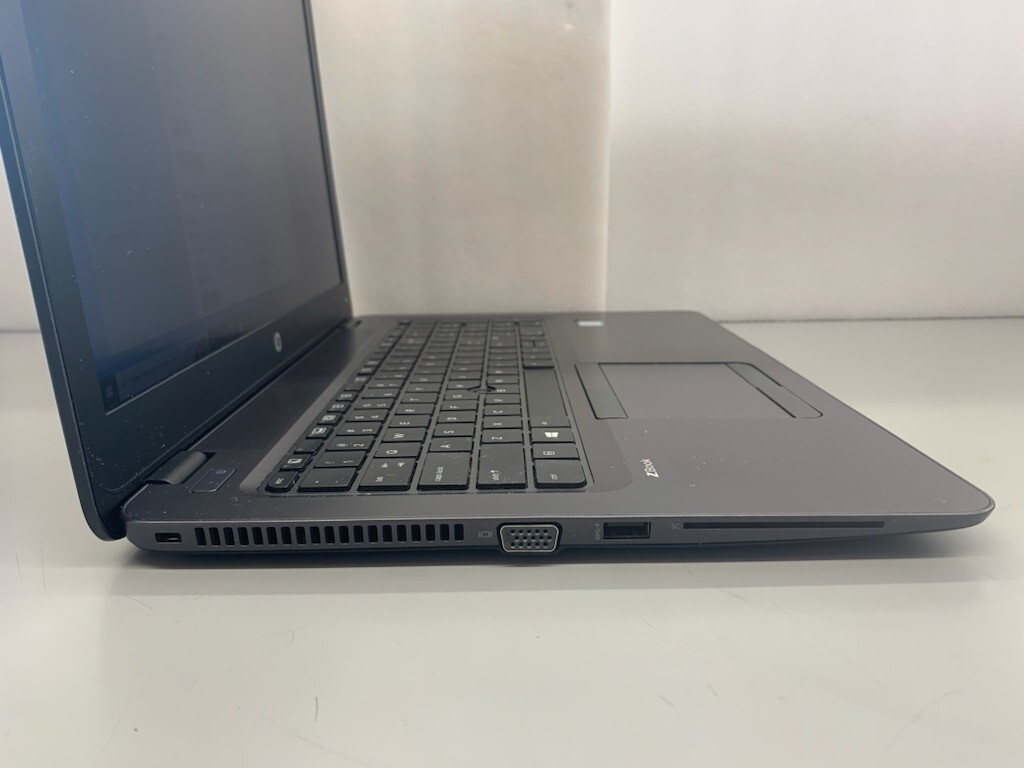 HP M6G49AV ZBook 15u G3 i7 16GB 500GB SSD + 500GB HDD 15.6″ Windows 10 Enterpris