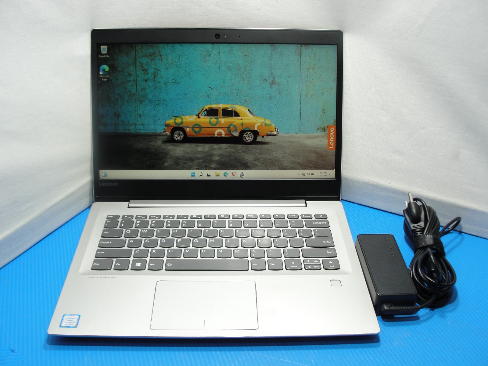 Lenovo IdeaPad 520S-14IKB 14”FHD i5-8250U 1.6GHz 8GB 1TB HDD Win11 Home+Charger