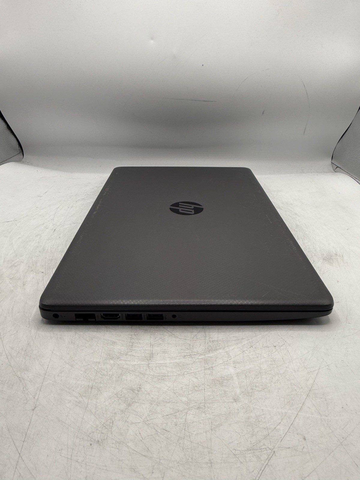 HP 255 G7 15.6” Laptop AMD A6-9225 8GB RAM 128GB SSD Win10P