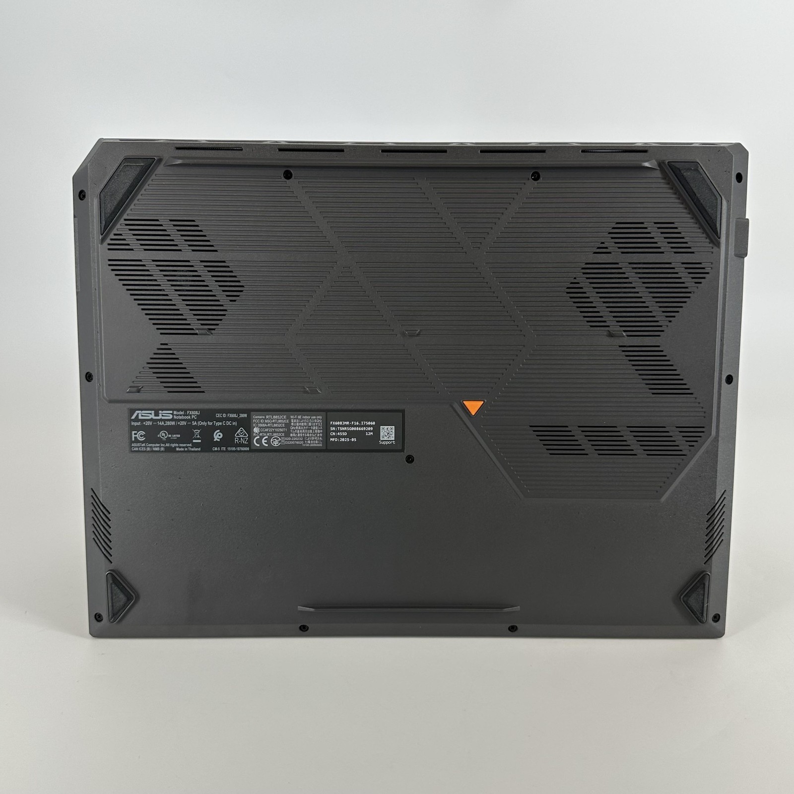 Asus TUF F16 16 165Hz FHD+ 2.2 GHz i7-14650HX 32GB 1TB SSD RTX 5060 Excellent