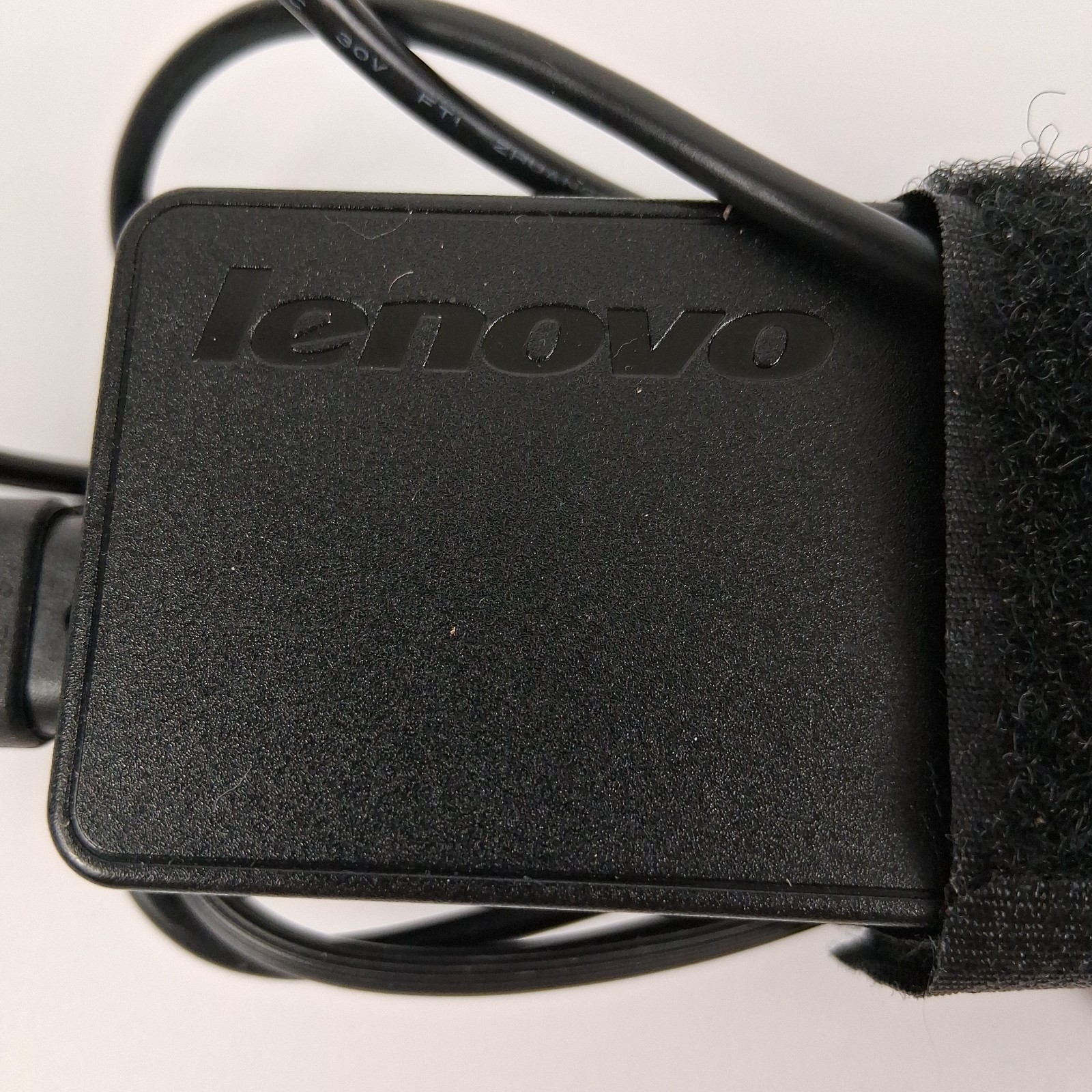 Lenovo ThinkPad X1 Carbon Gen 3 i5‑5300U 8GB 256GB SSD Linux Mint Installed