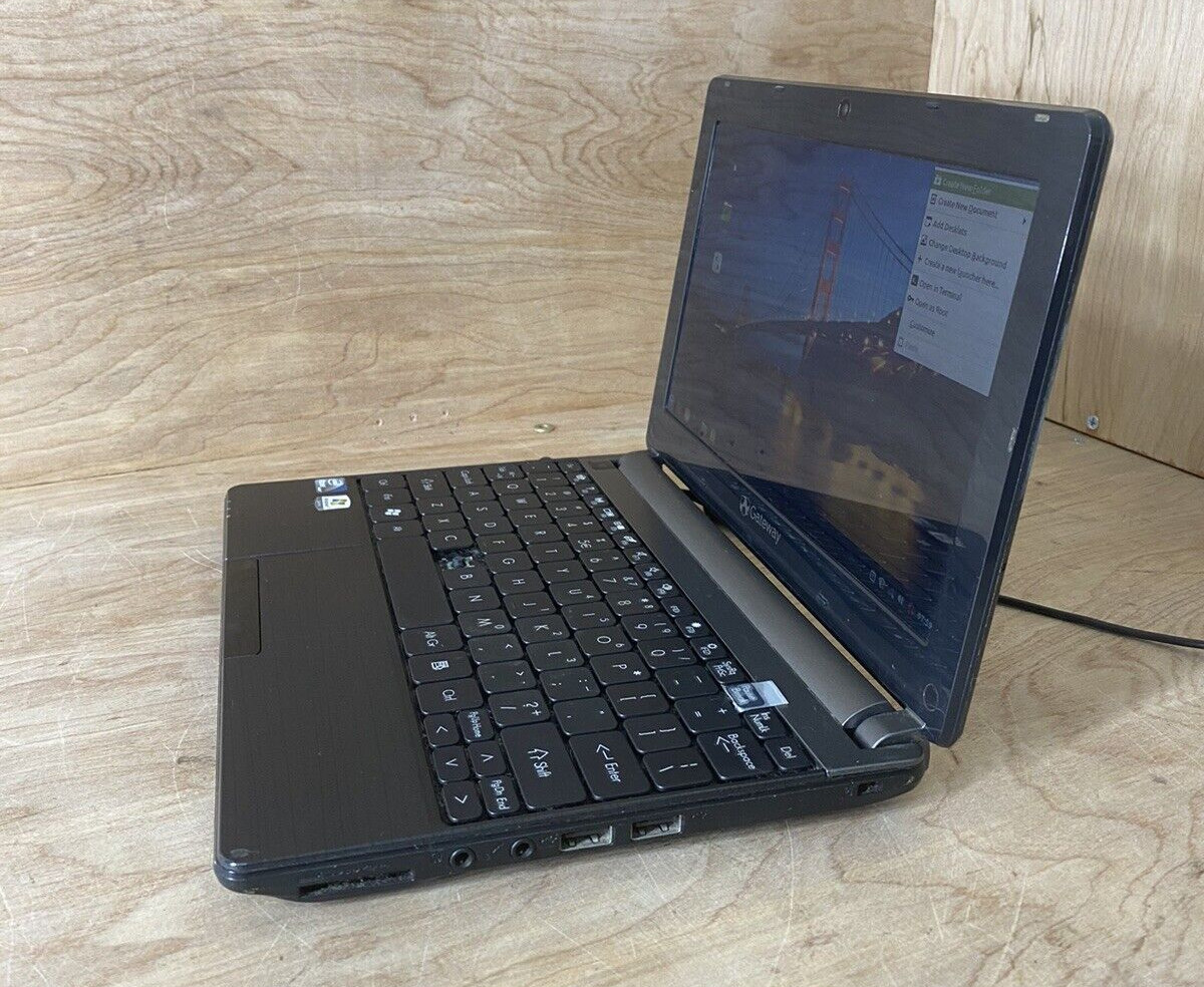 Gateway LT2805U Atom N570@1.66GHz 2/4T / 1GB/ 500GB HDD/ Linux / Bad Battery