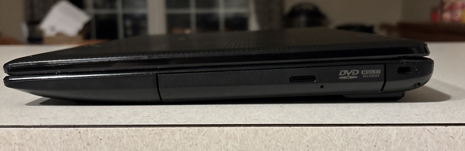 Asus X55A-Intel Pentium B970 CPU. 2.3Ghz, 4gb Ram. 1TB SSD Windows 10 Pro