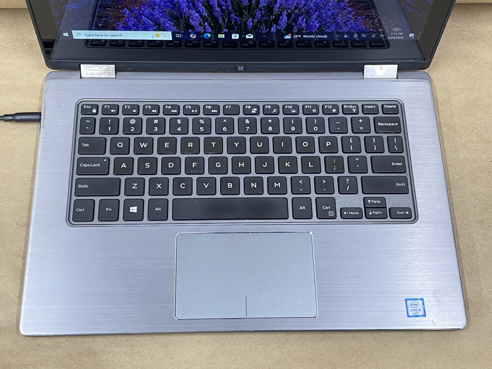 Dell Inspiron 13-7353 – 13.5″ – Touch – i5-6200U – 8GB – 256GB – Win 10 – READ