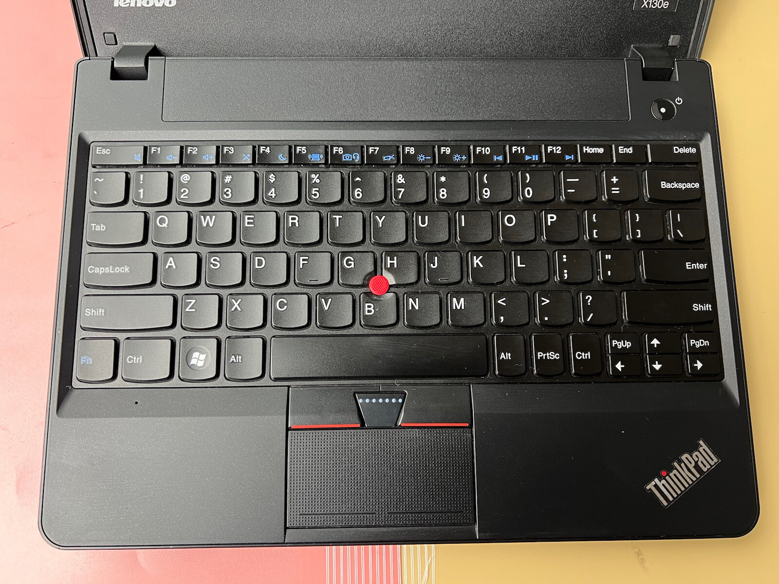 LENOVO THINKPAD x130e Intel Celeron 4GB RAM 320GB HDD WIFI WEBCAM HDMI BLUETOOTH