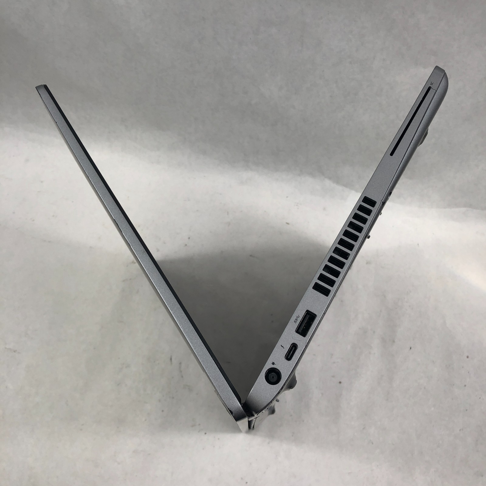 Dell Latitude 5510 | Intel Core i5-10310U | 8GB RAM | NO DRIVE | NO OS