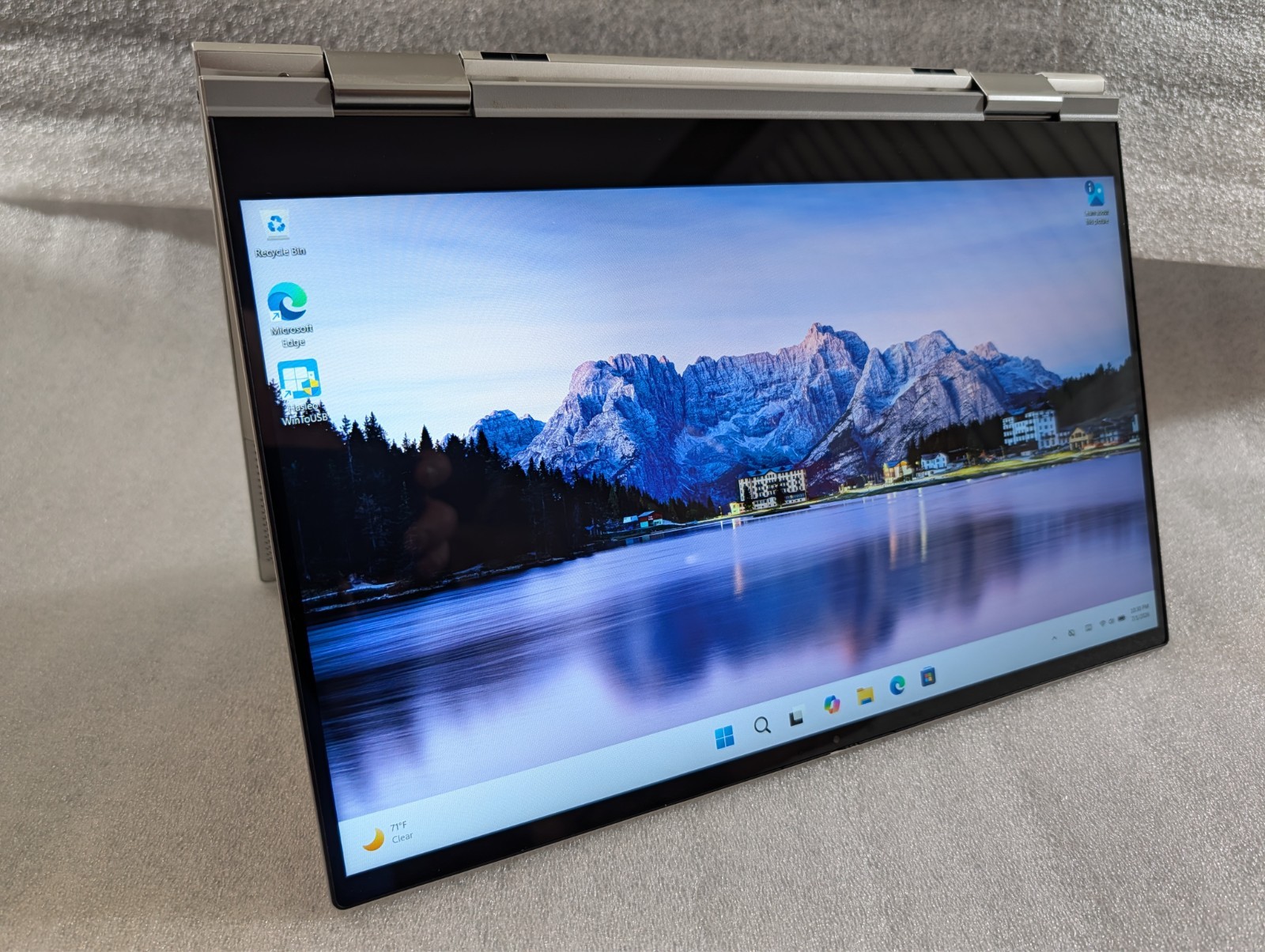 Dell Inspiron 7506 2-IN-1 Touch 15.6″ i7-1165G7 16GB RAM 512GB SSD Windows 11