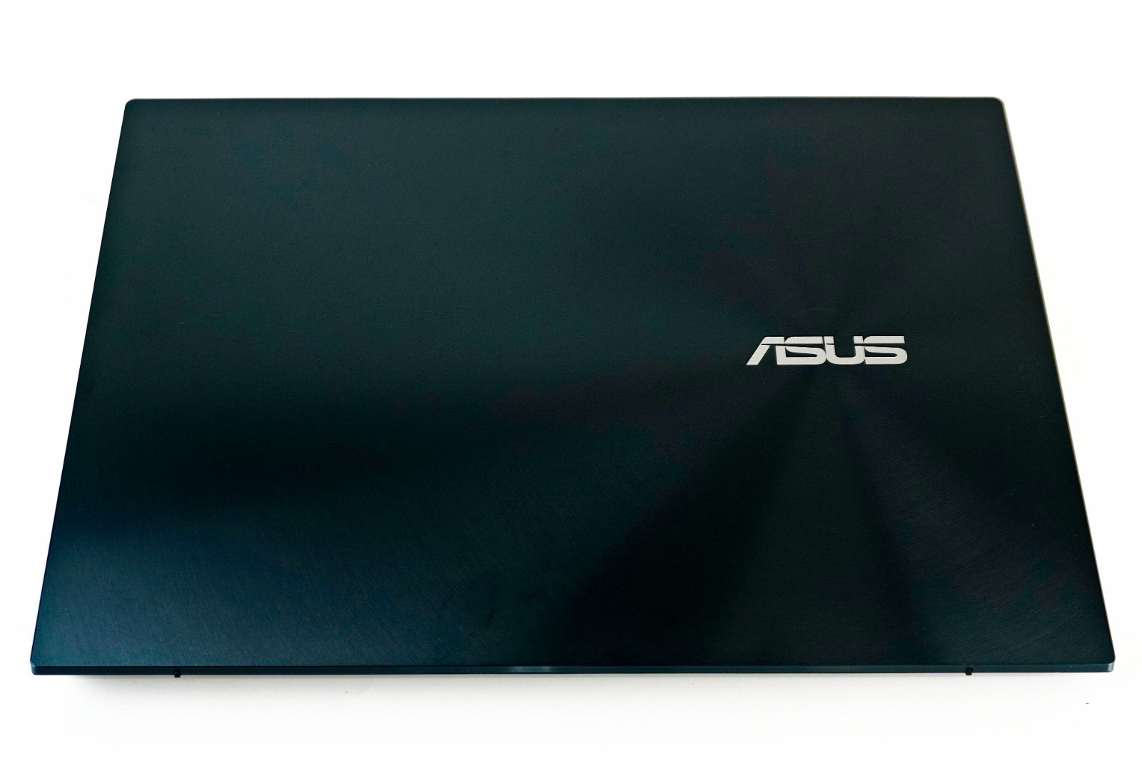 Asus ZenBook Pro Duo UX582 15” i7-12700H 16GB 1TB NVMe RTX 3060 6GB Notebook -E