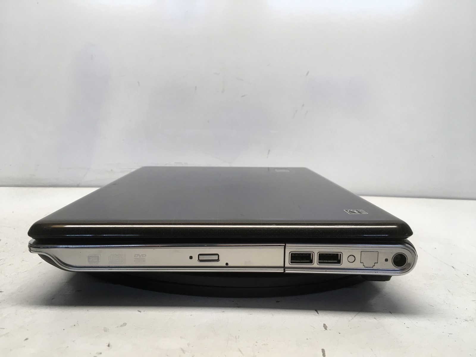 HP Pavilion DV4-2165DX Intel i3-M330 2.13GHz 4 GB NO HDD No Batt